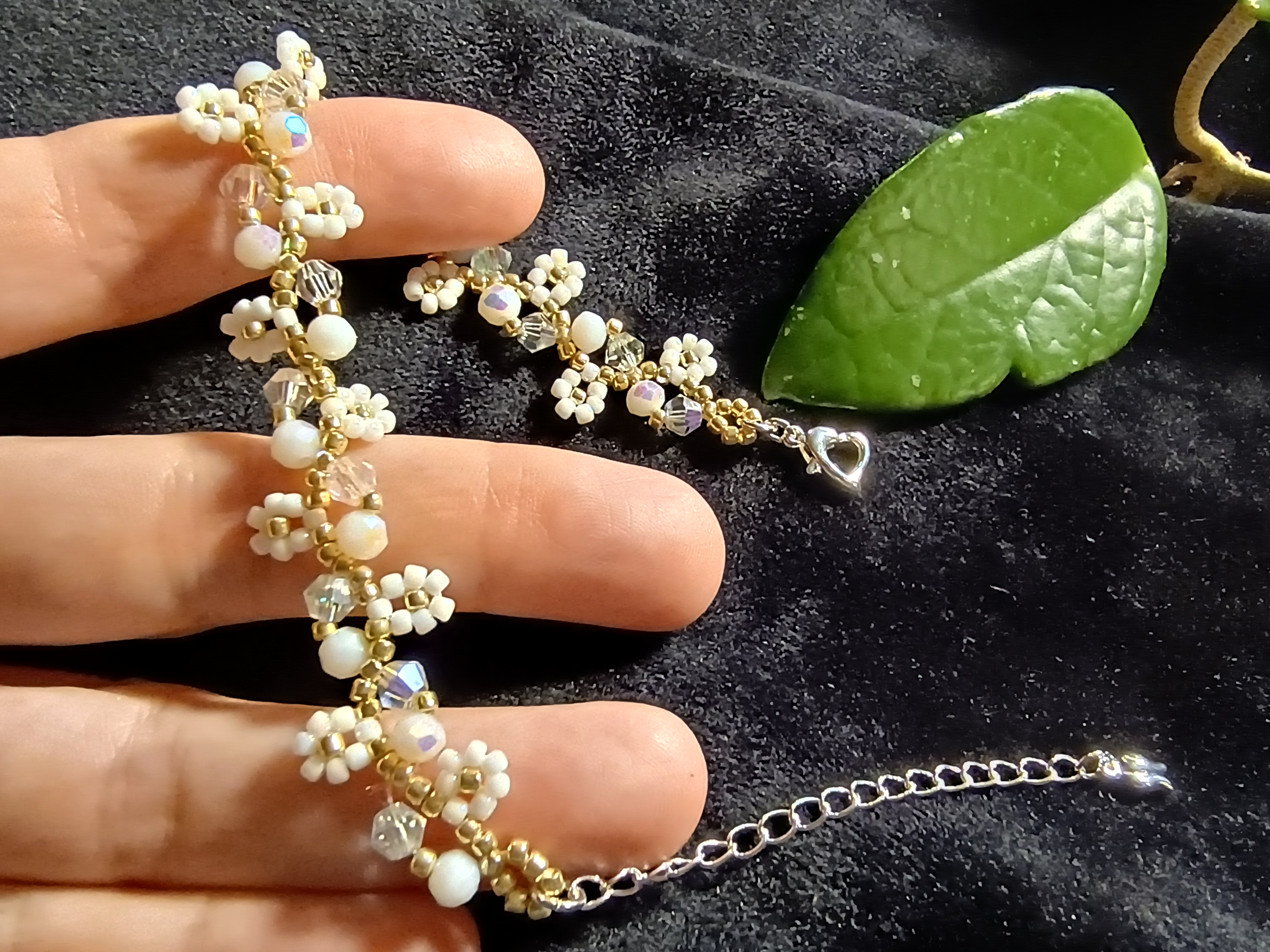 White Floral Beaded Bracelet