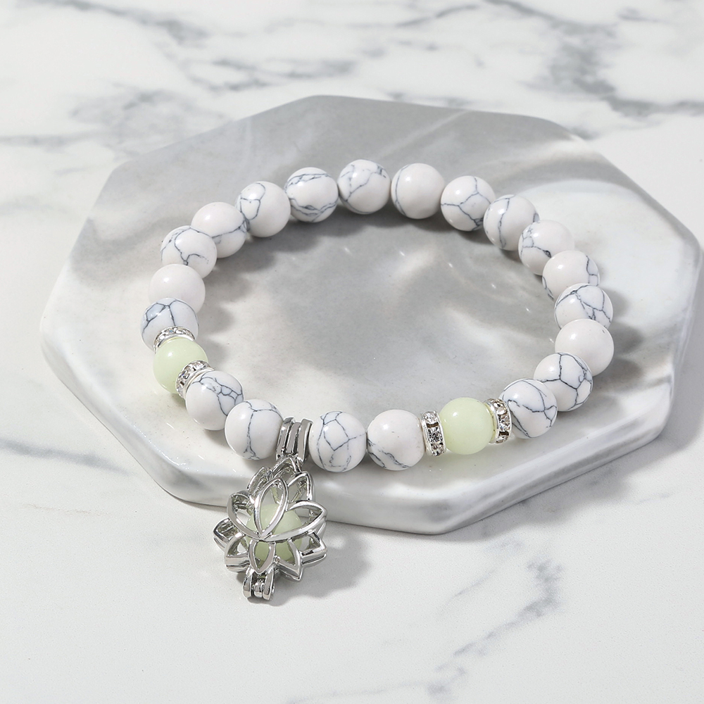 Bracelet lumineux avec pendentif lotus