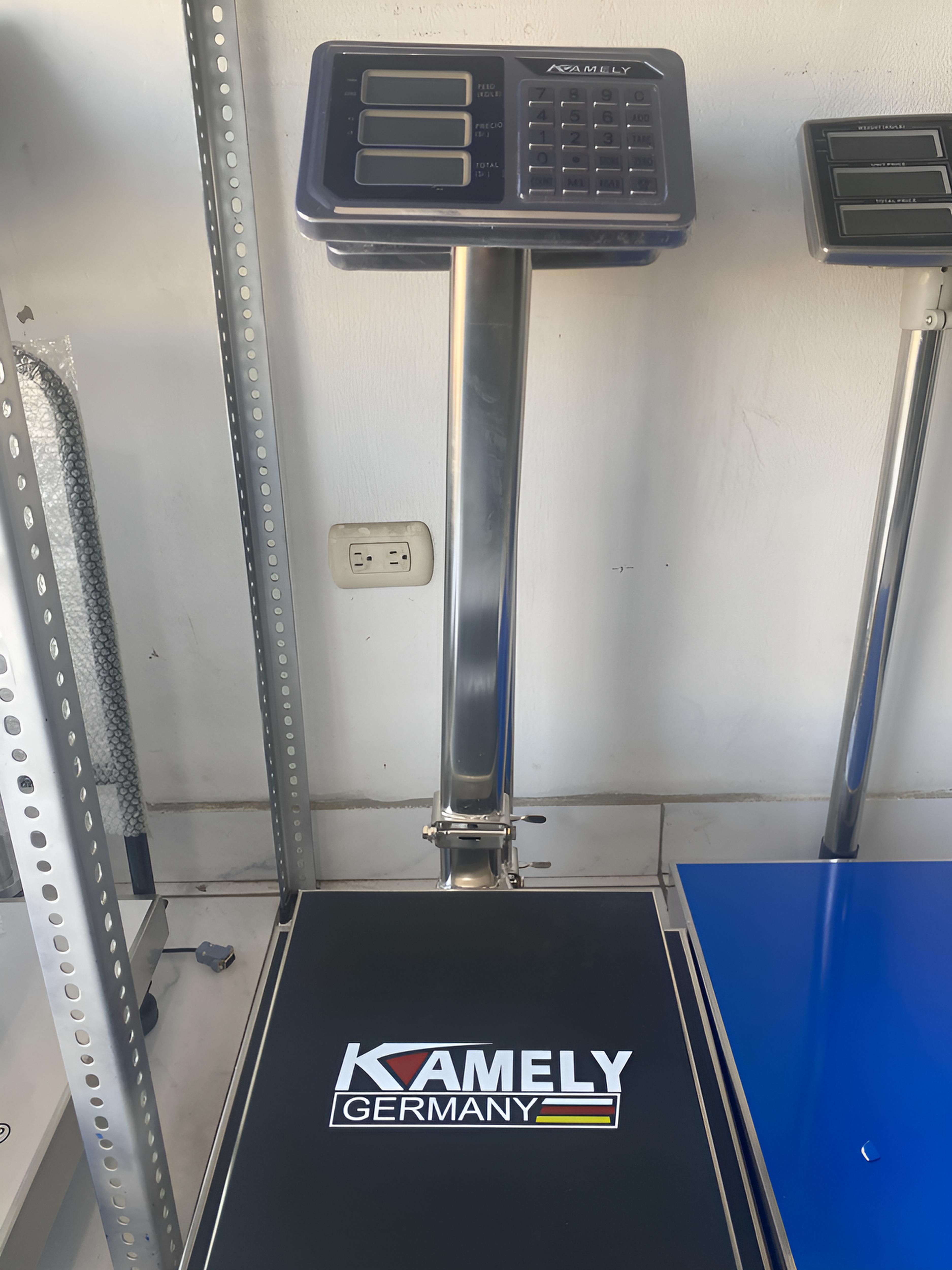 Balanza de Plataforma Digital Kamely (Acero Inox) en 150, 300kg