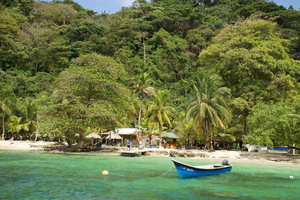 🇨🇴 Paquete Coveñas – Sol, Arena & Aventura Marina – 5 Días / 4 Noches