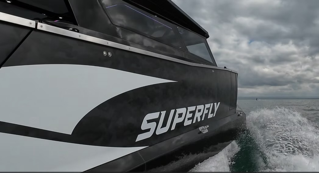 Catamaran Boat For Sale, Wide Body Luxury Boat Manufacturer