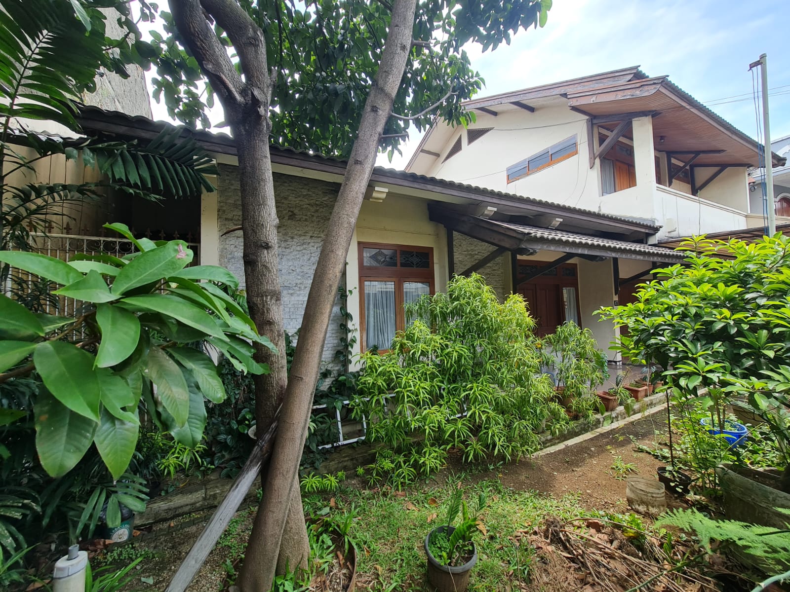 Rumah besar di kawasan Elit Kota Bandung