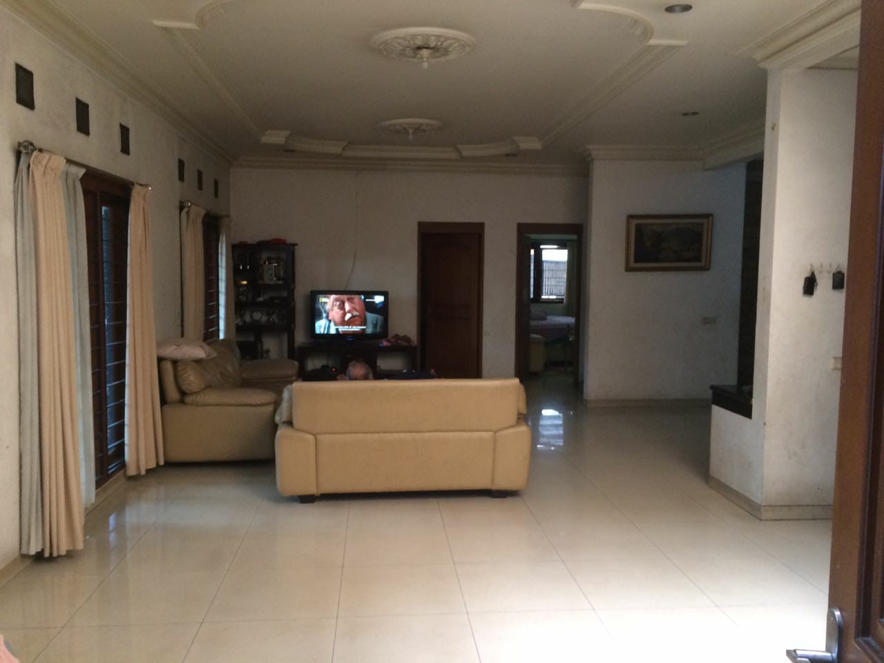 Rumah Besar dekat Tol Pasteur Bandung