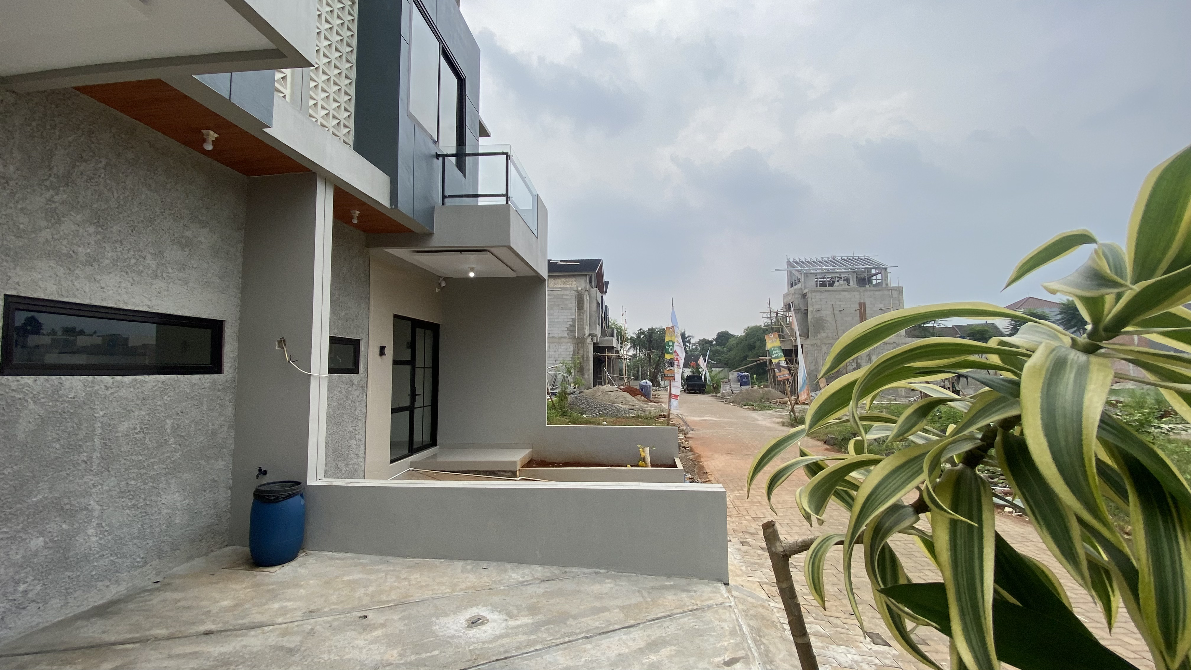 Rumah Modern Minimalis selangkah dari Jakarta