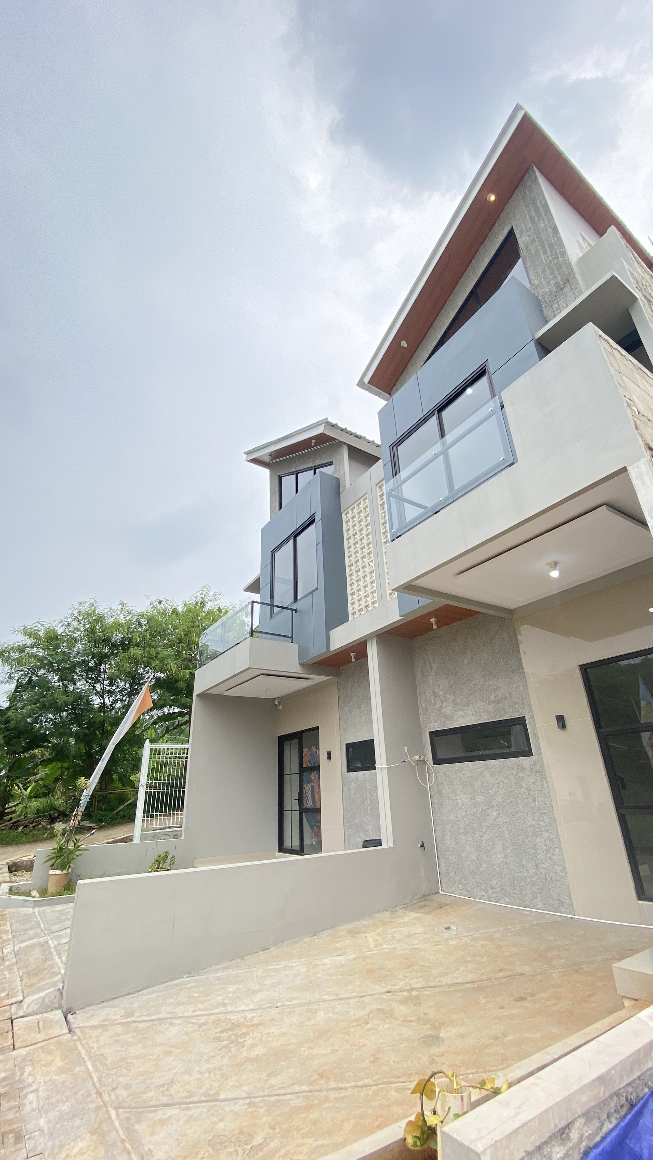 Rumah Modern Minimalis selangkah dari Jakarta