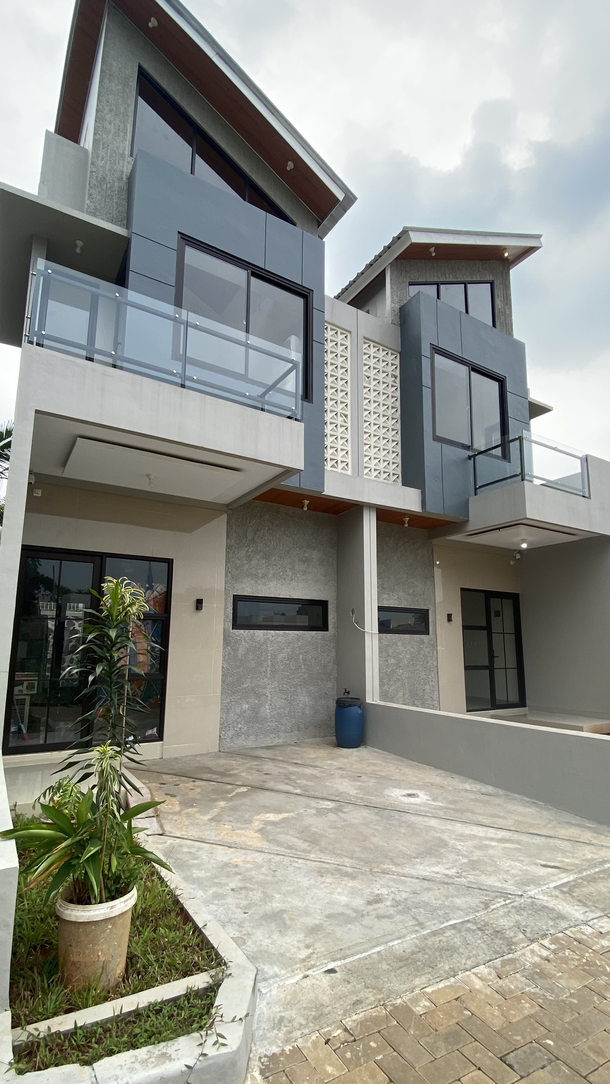 Rumah Modern Minimalis selangkah dari Jakarta