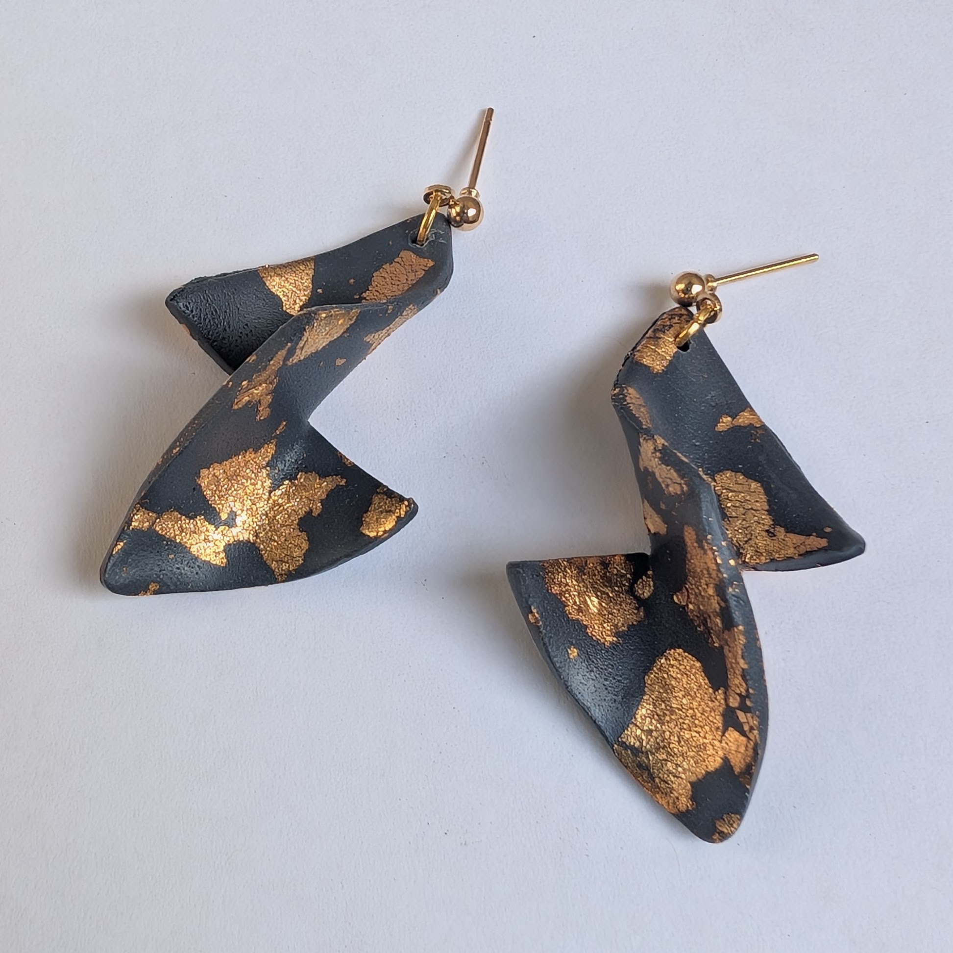 Dark Grey & Gold Abstract Twist Earrings