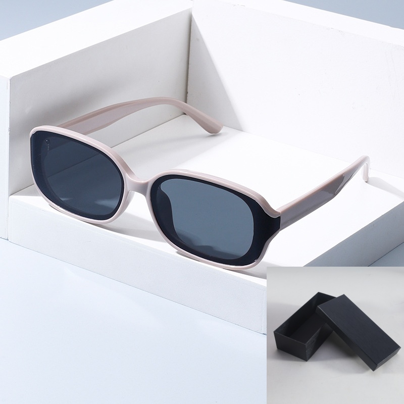 Classic Oval Sunglasses