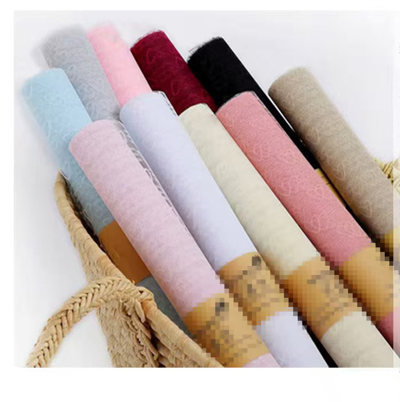 Assorted Colored Felt Fabric Rolls Gauze Flower Bouquet Packaging Material Floral Packaging Mesh Valentine's Day Package Flowers Heart-shaped Gauze