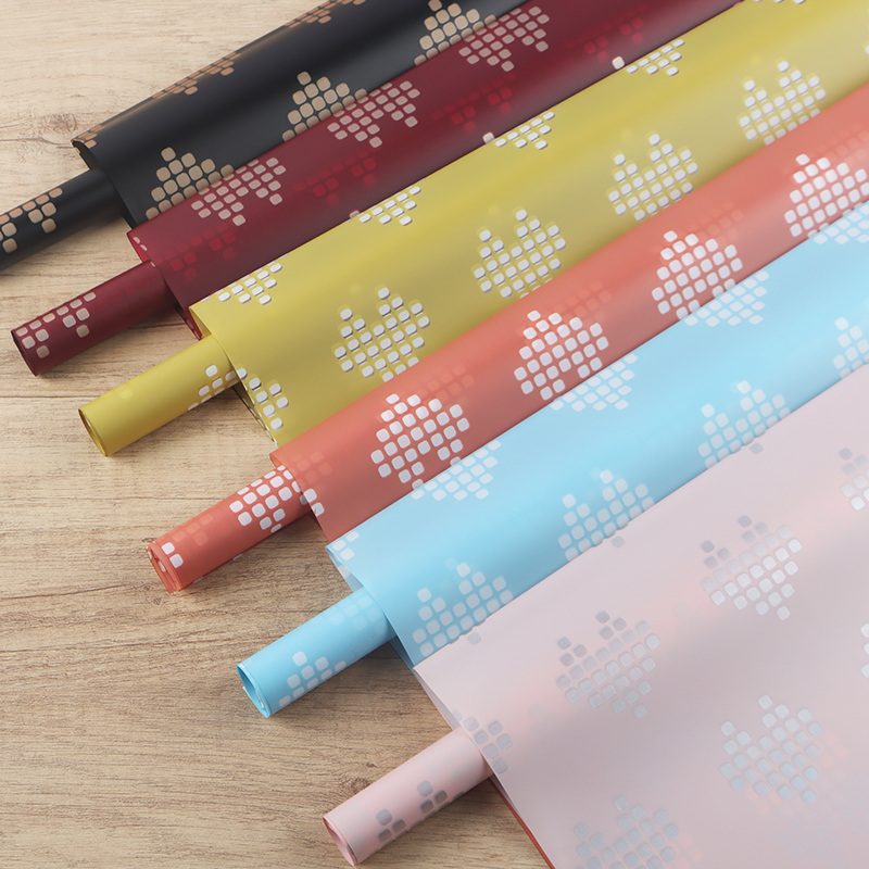 Love flower wrapping paper floral bouquet packaging materials anti-mist tissue love dot flower shop materials Geometric Patterned Wrapping Paper