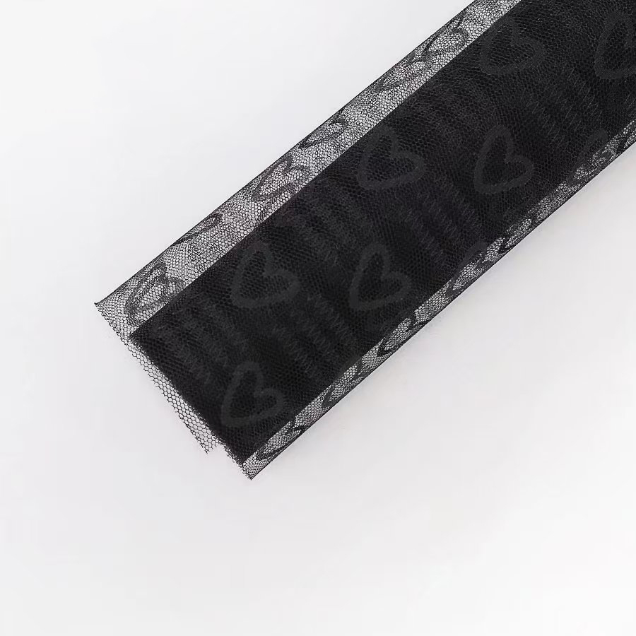 Assorted Colored Felt Fabric Rolls Gauze Flower Bouquet Packaging Material Floral Packaging Mesh Valentine's Day Package Flowers Heart-shaped Gauze