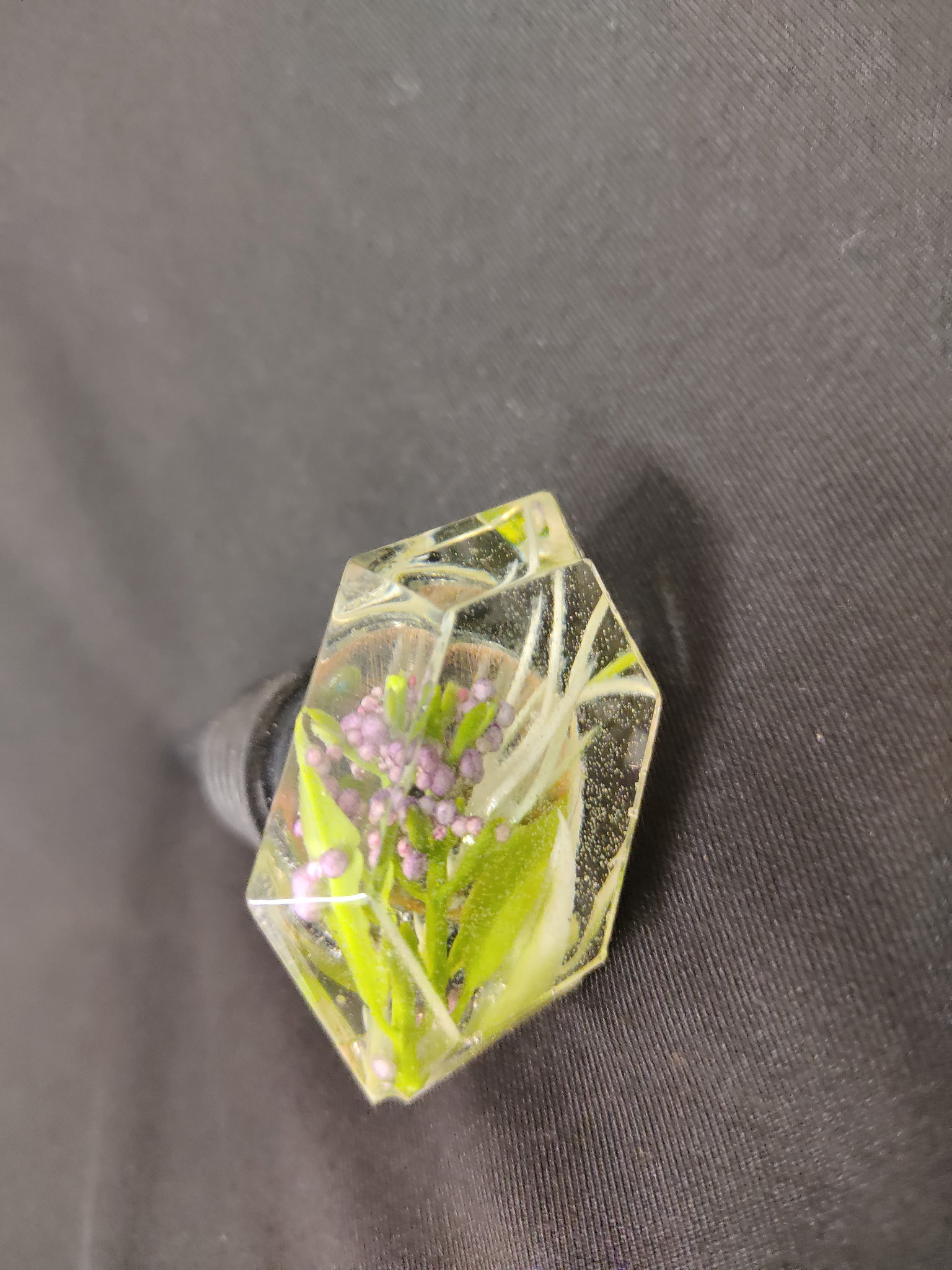 Wine Bottle Stopper Faceted Resin Floral 