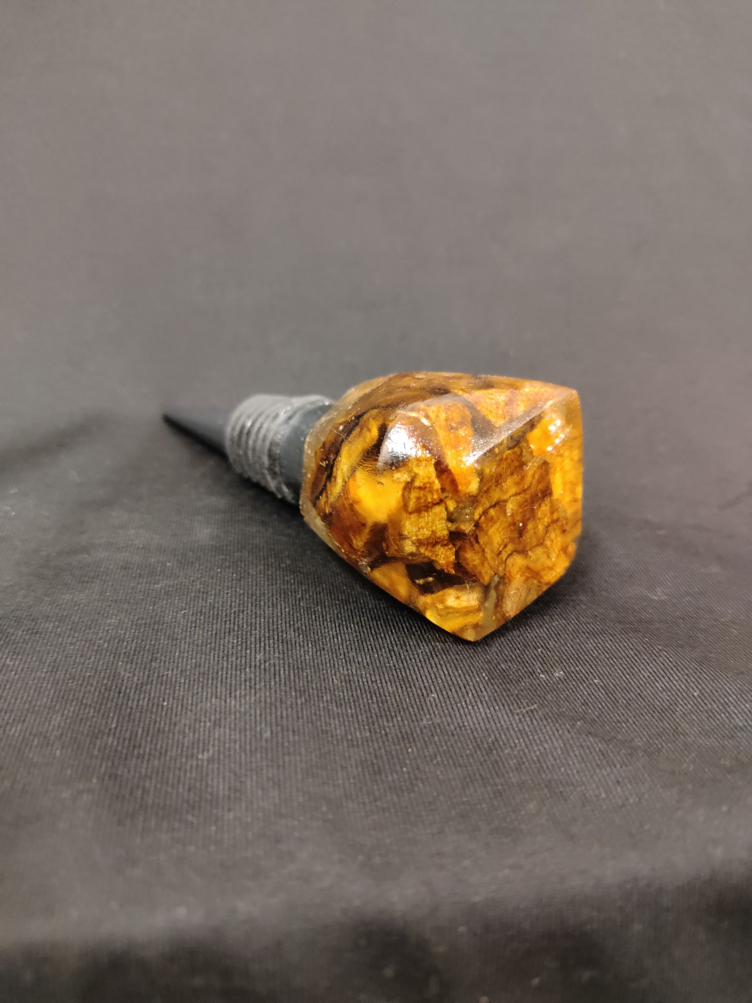 Wine Bottle Stopper Resin & Wood