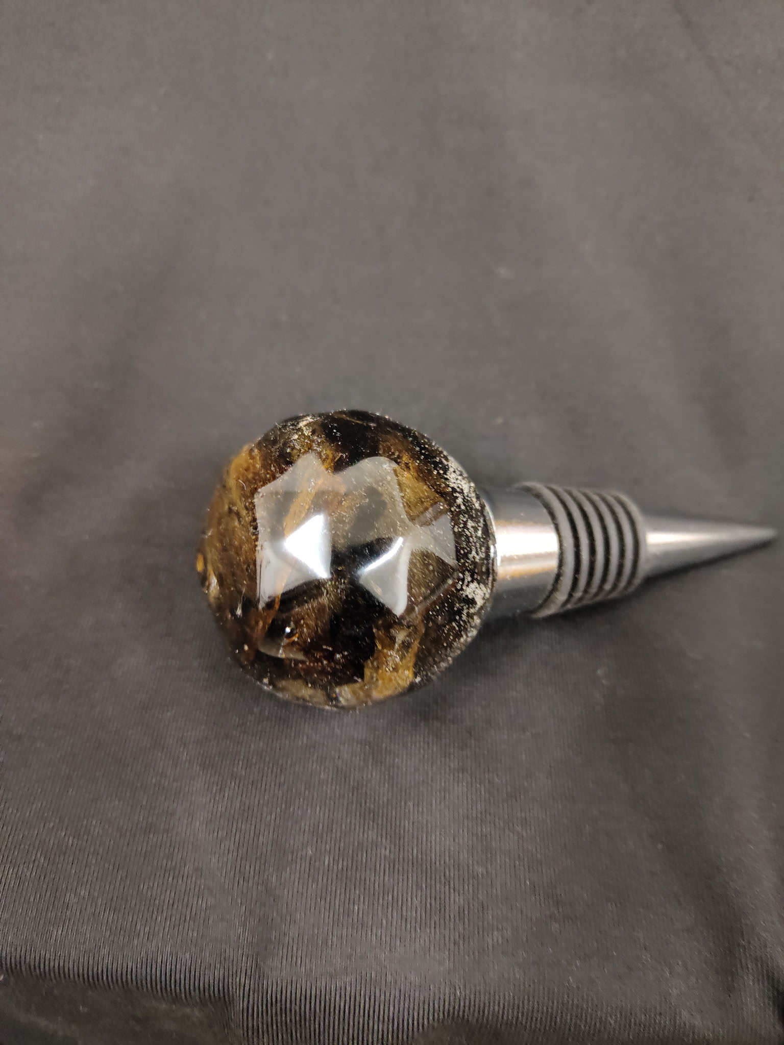 Wine Bottle Stopper wth Wood and Resin 