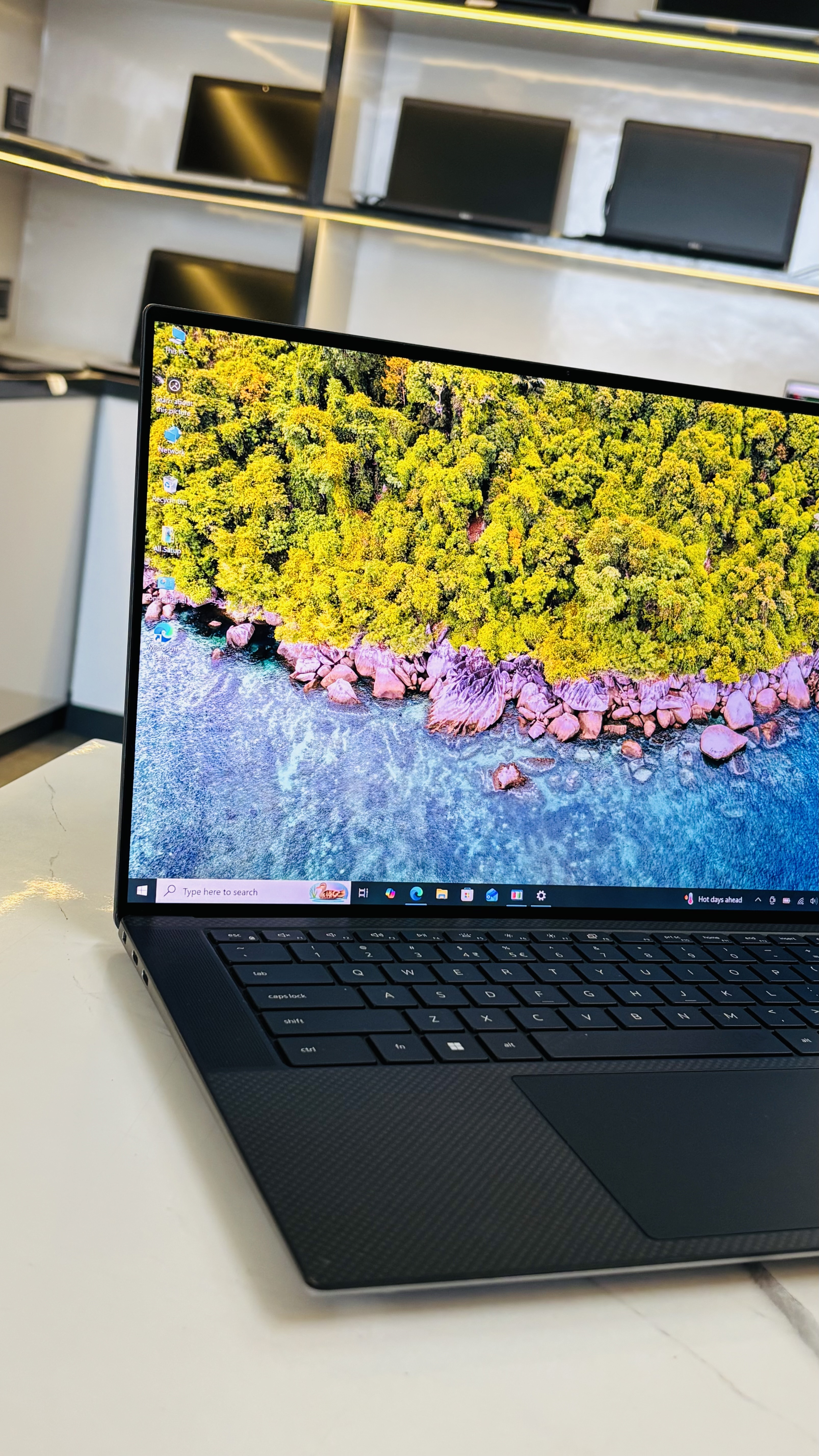 Dell Precision 5570 (14Core) - 4K Touch 
