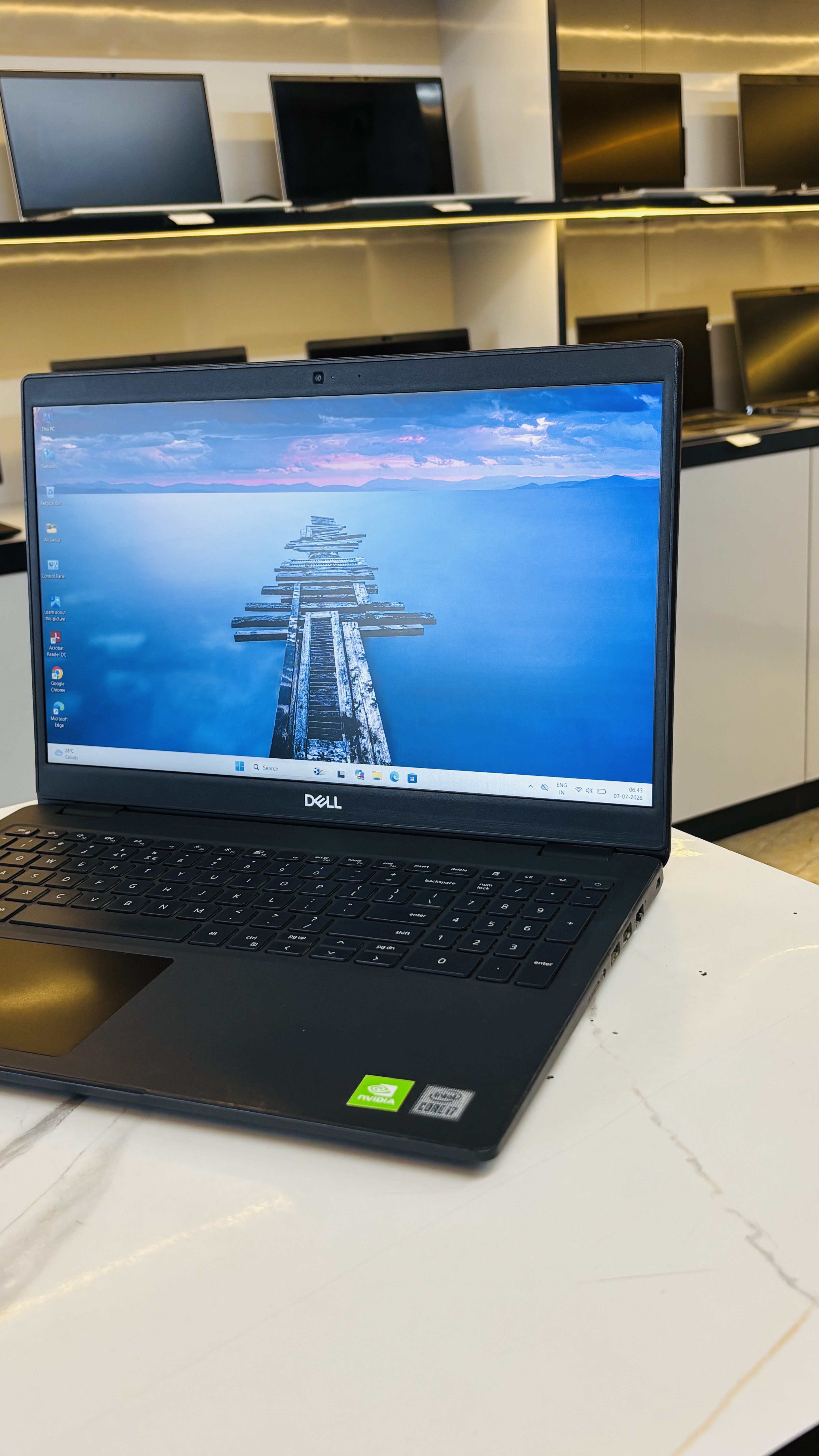 Dell Latitude 3510 (15.6” with Graphics card)