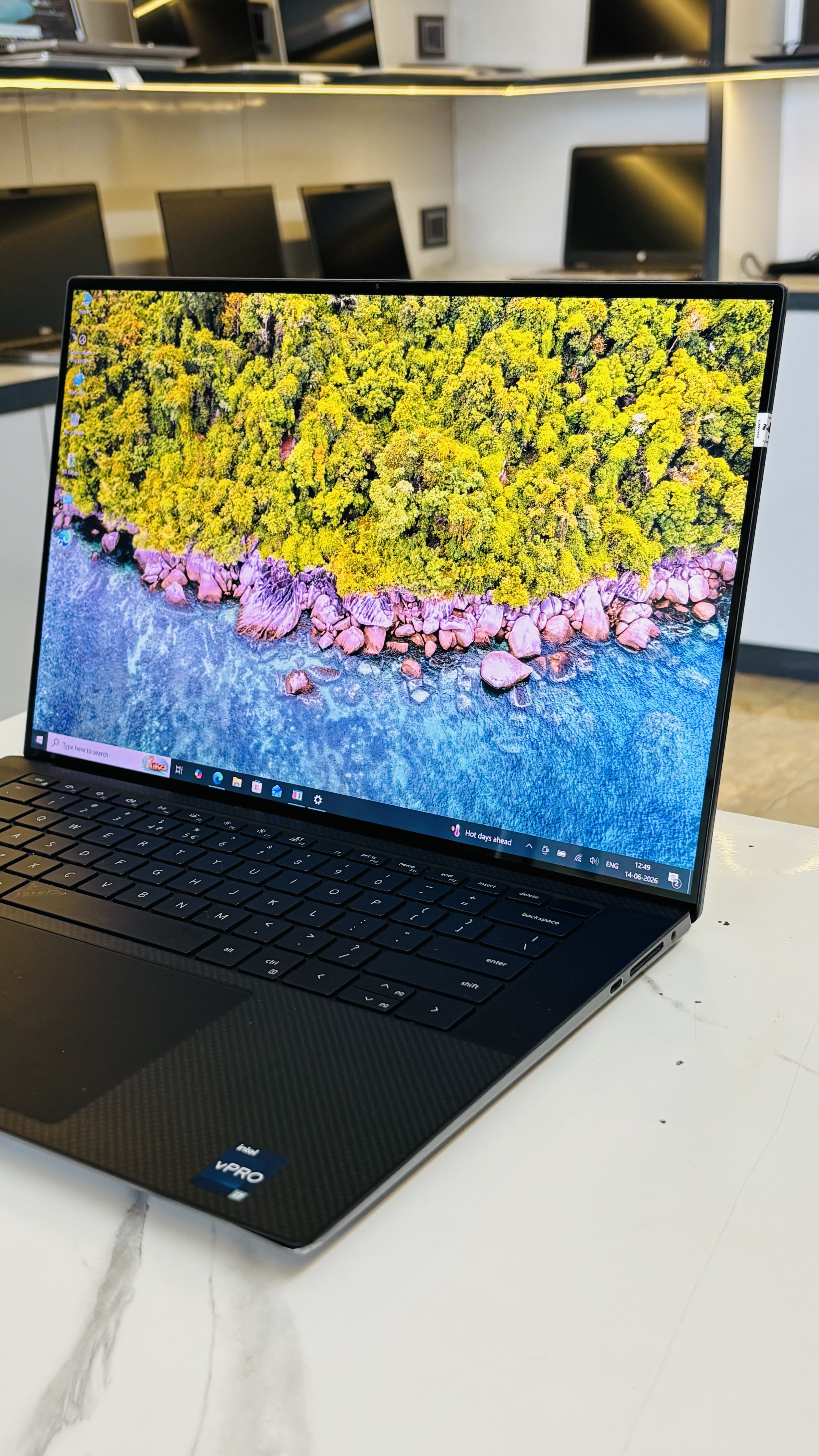 Dell Precision 5570 (14Core) - 4K Touch 