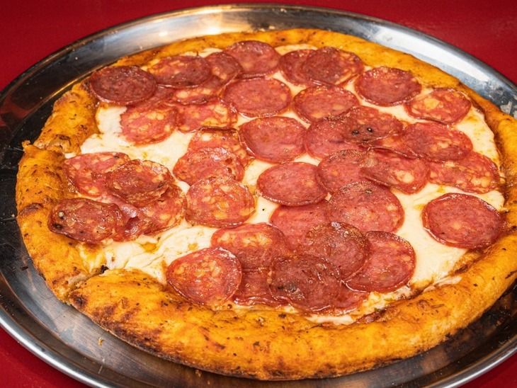 3 pizzas (a elección) + papas