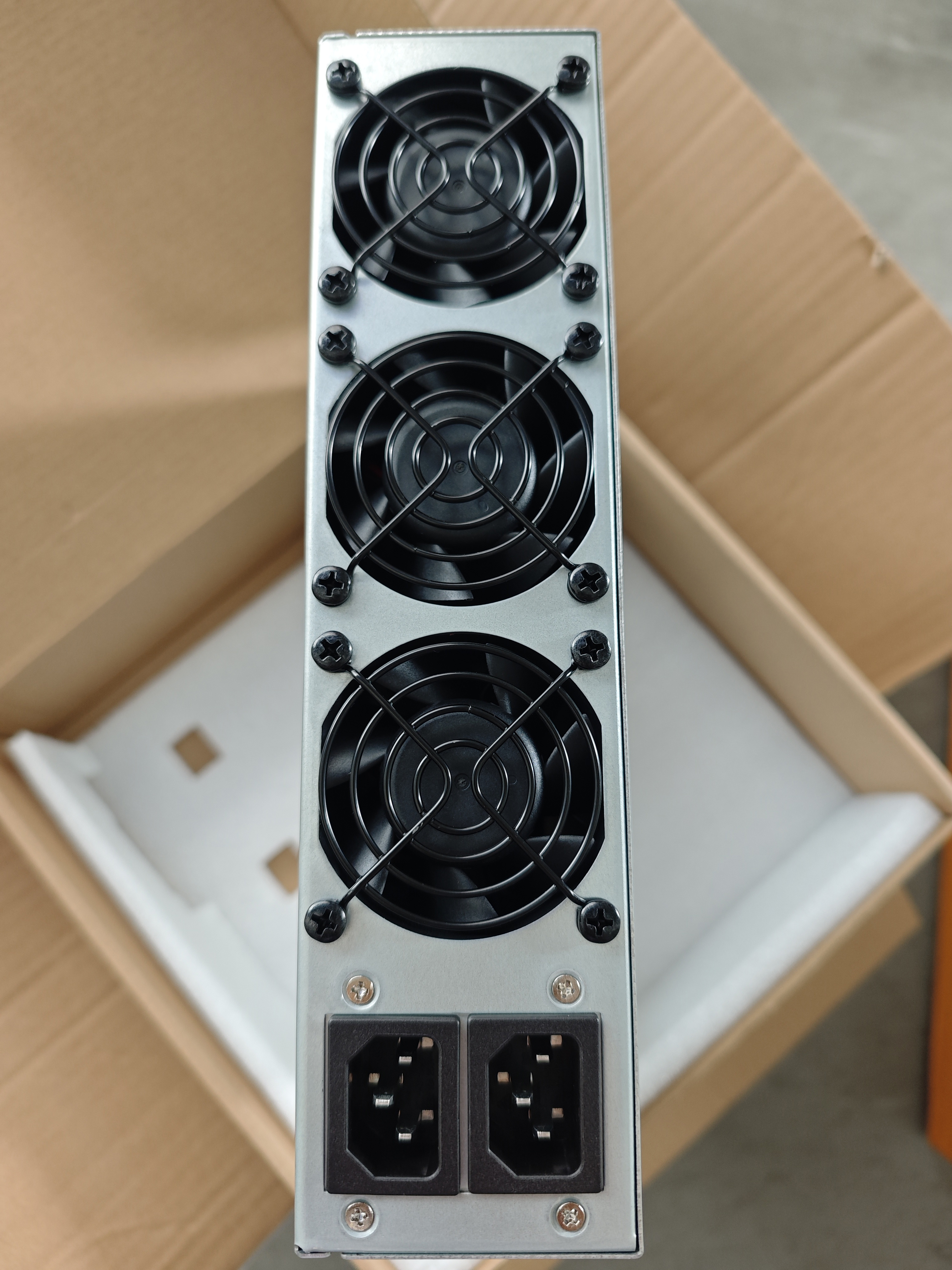 Antminer APW12 PSU 1215 a / b / c / d / e / f / g version