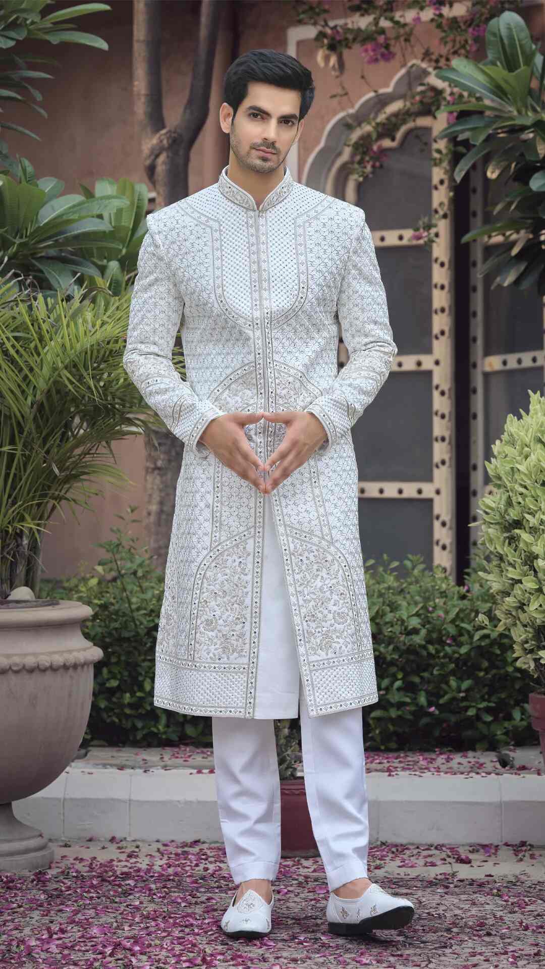 Men’s Embroidered Sherwani