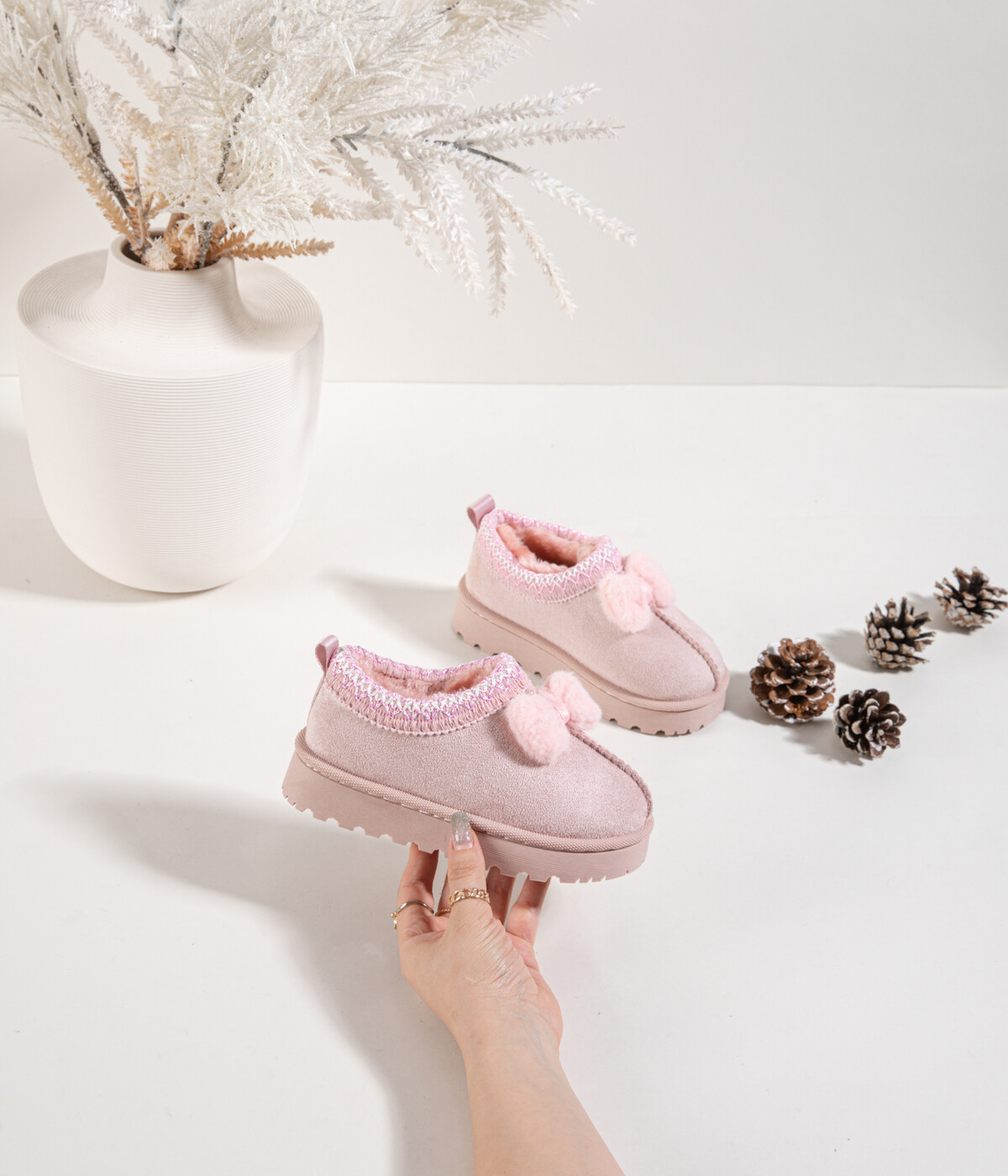 Roze kinderpantoffels