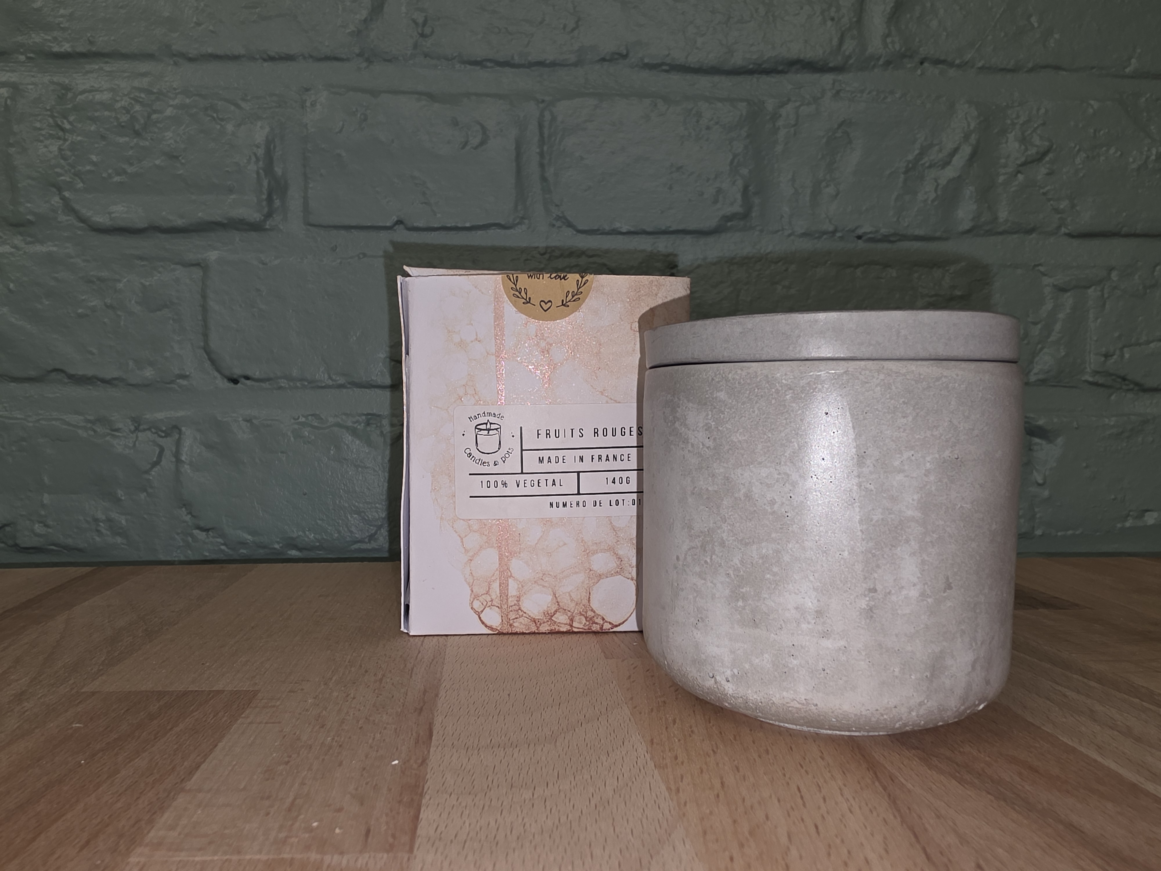 Bougie en pot lisse gris naturel