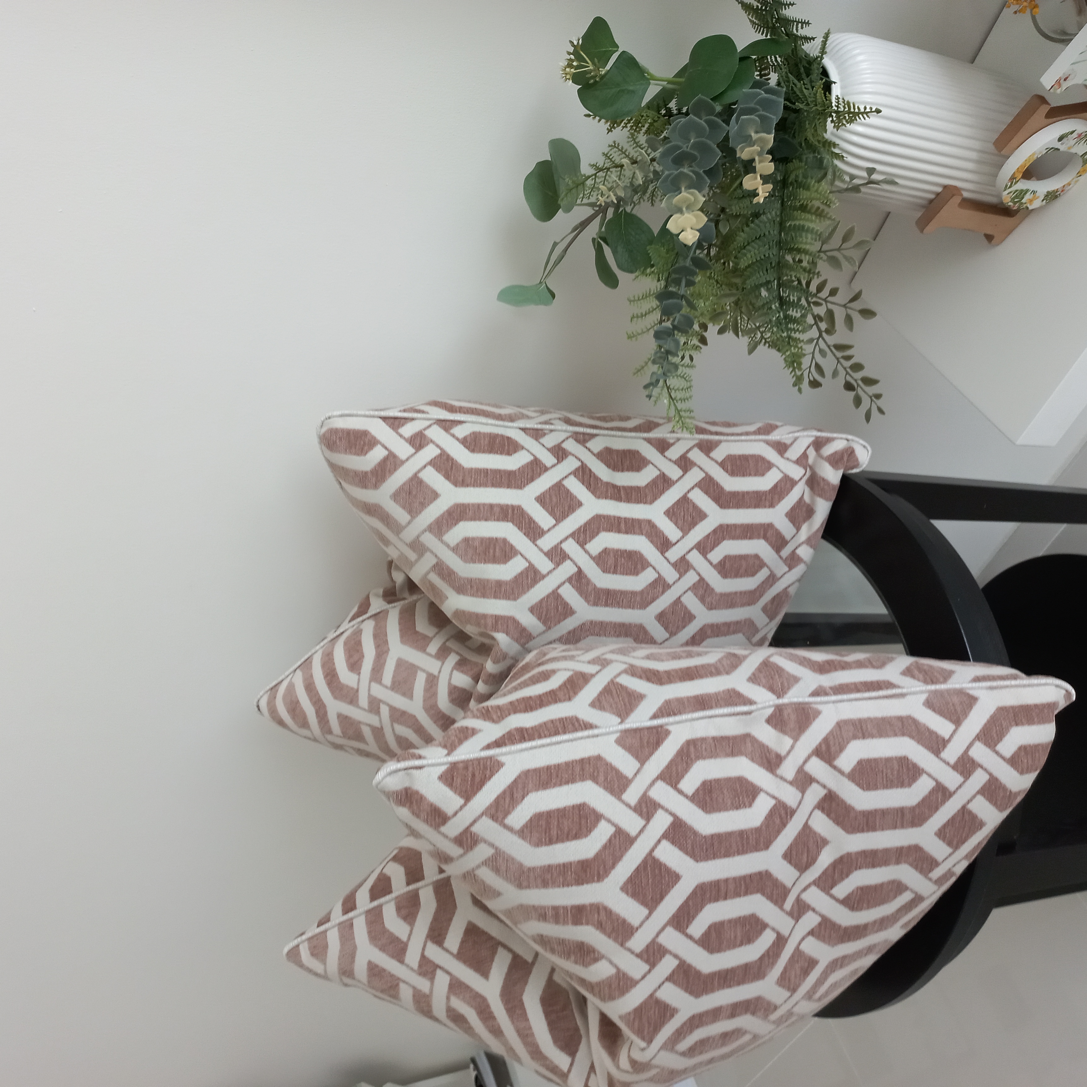 Geometric Pattern Throw Pillows