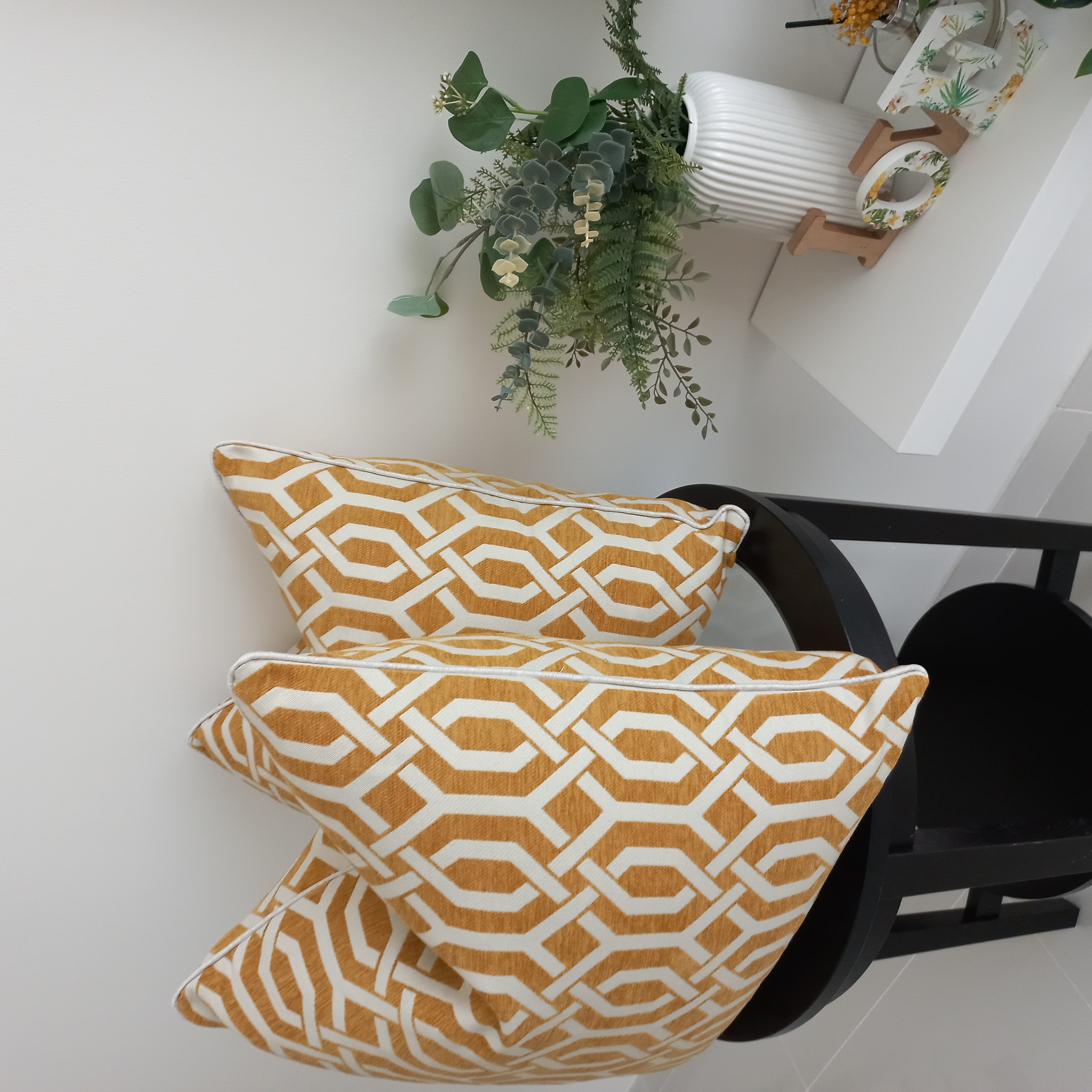 Geometric Pattern Throw Pillows
