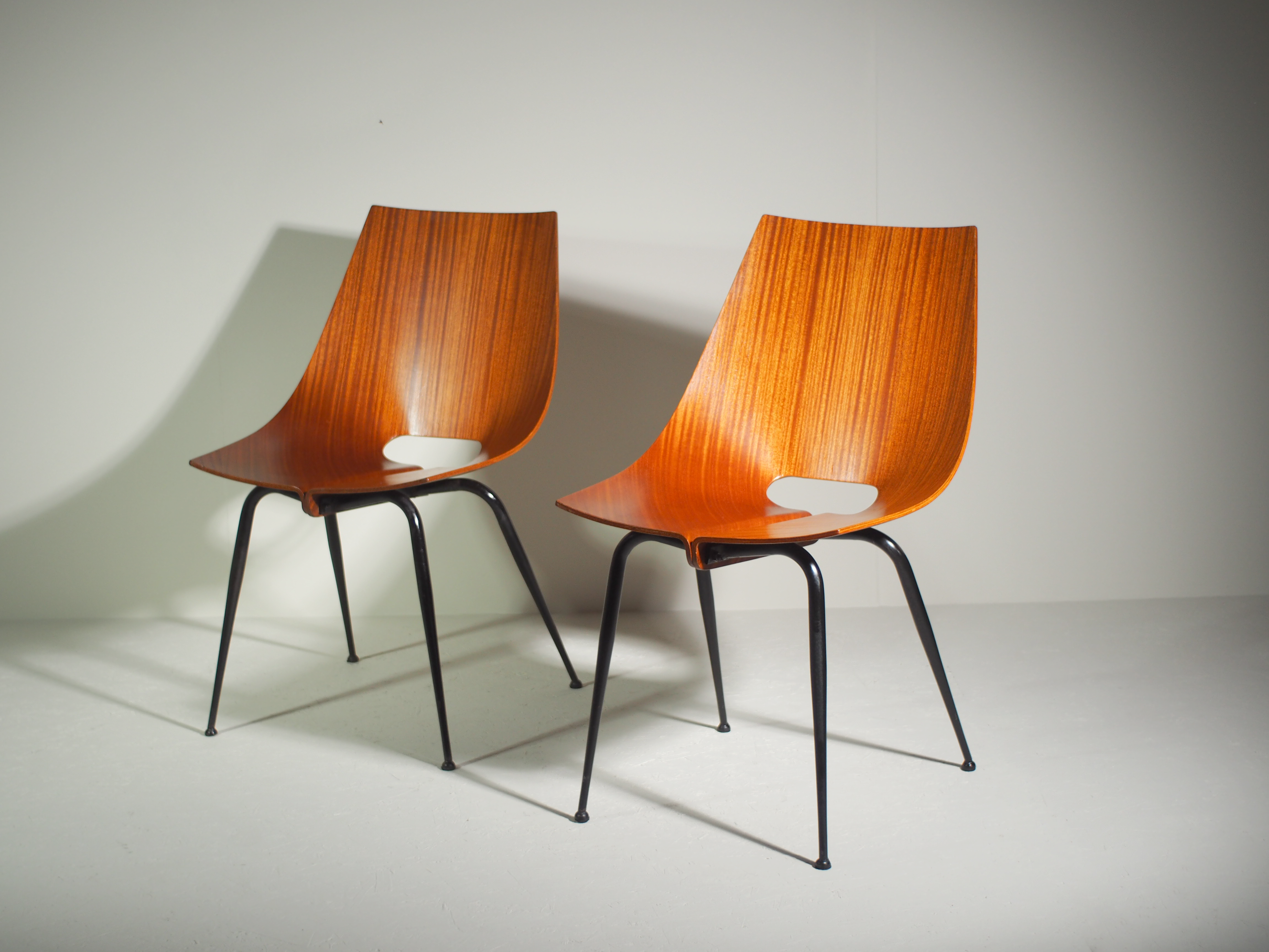 Set of Four Dining Chairs Attributed to Carlo Ratti for Società Compensati Curvati, 1950s.