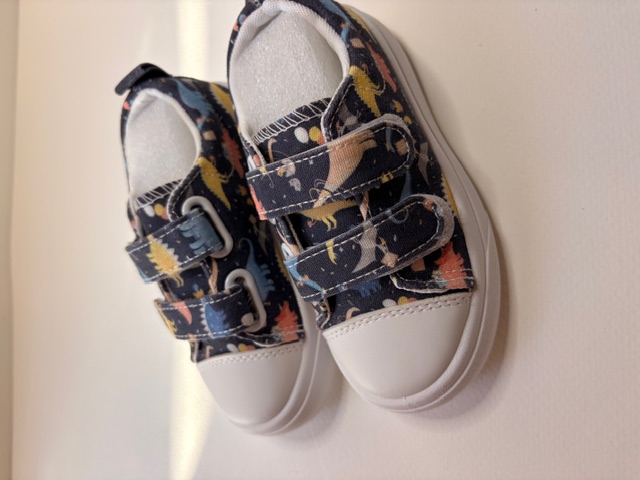 Baby Dinosaur Print Shoes size 8.5-9.0