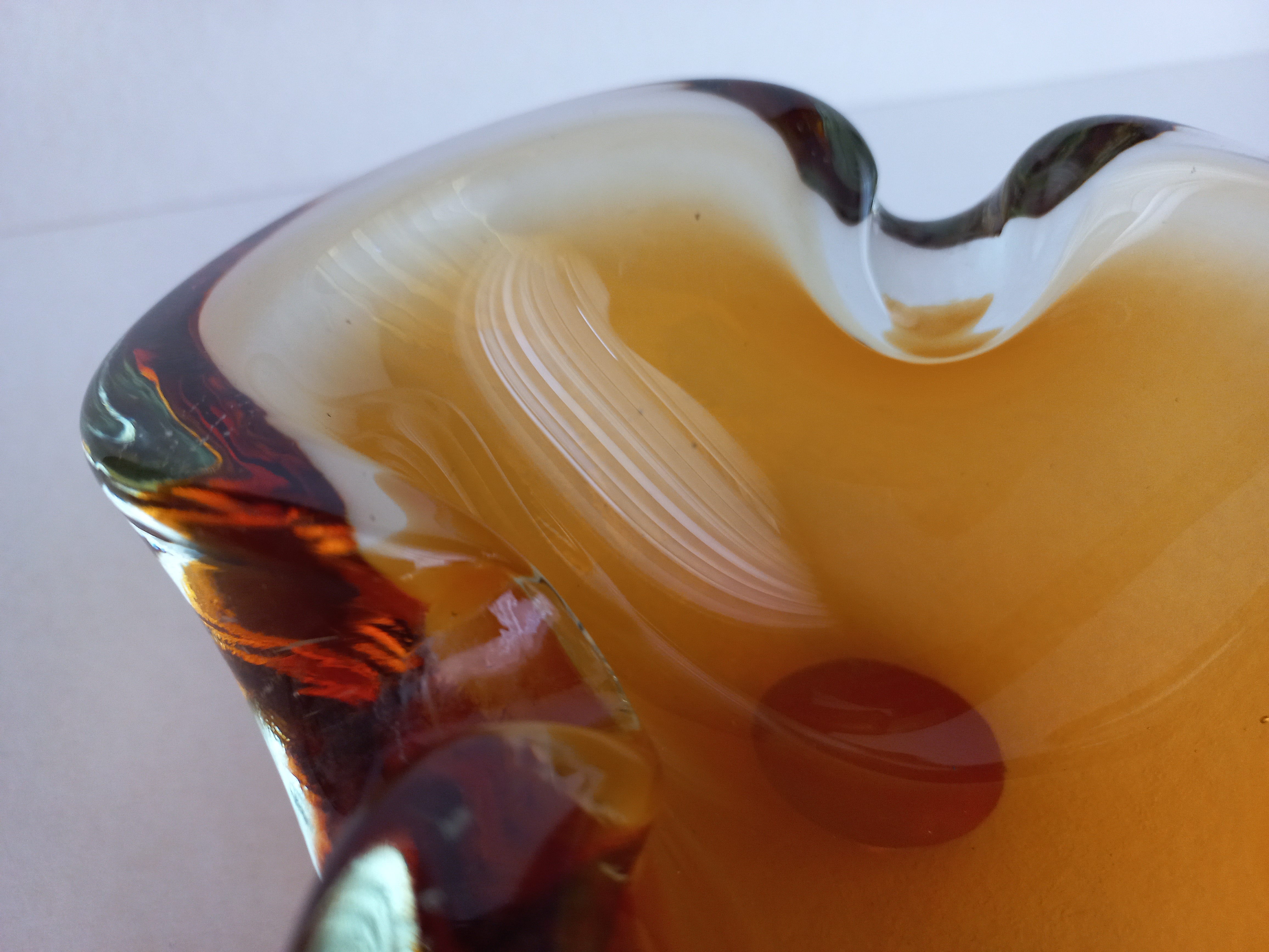 Posacenere / ciottola in vetro artistico sommerso giallo, Design di Flavio Poli per Seguso, Murano ca. 1960