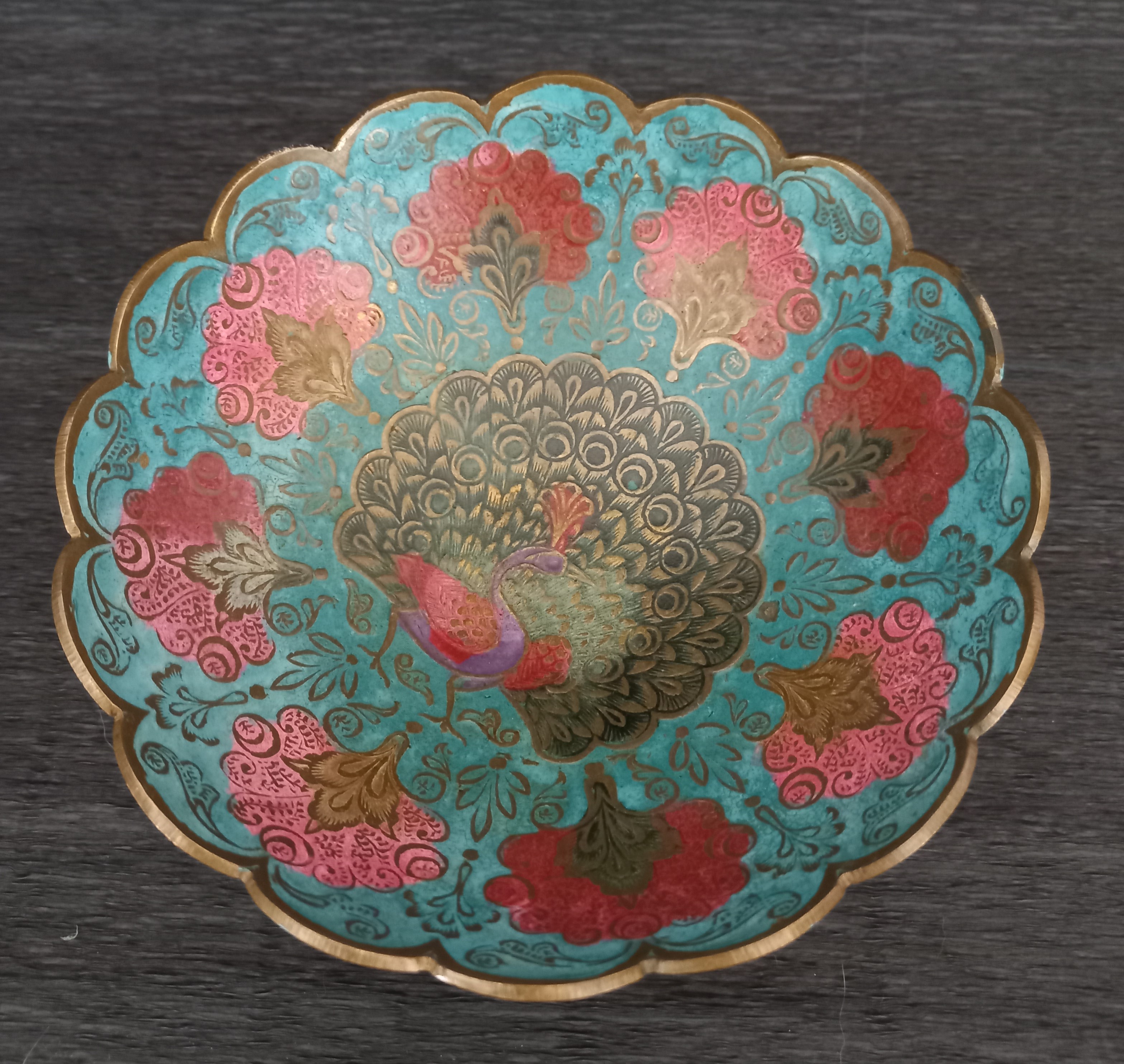 Ciotola cloissoné blu con pavone in ottone,  India ca.1970 