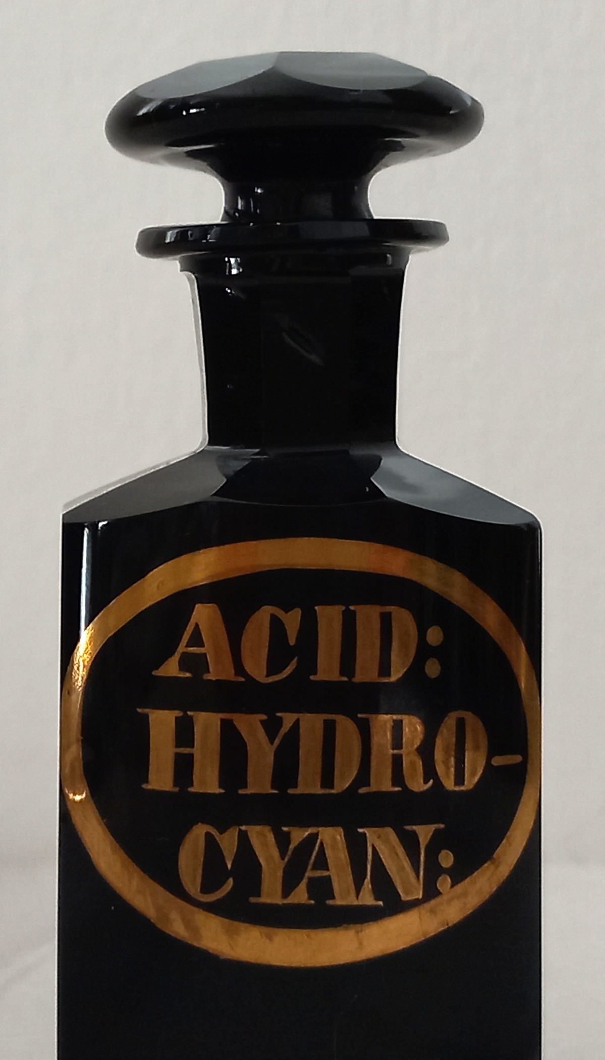 Vaso da farmacia " Acid: Hydrocyanic", ca. 1850