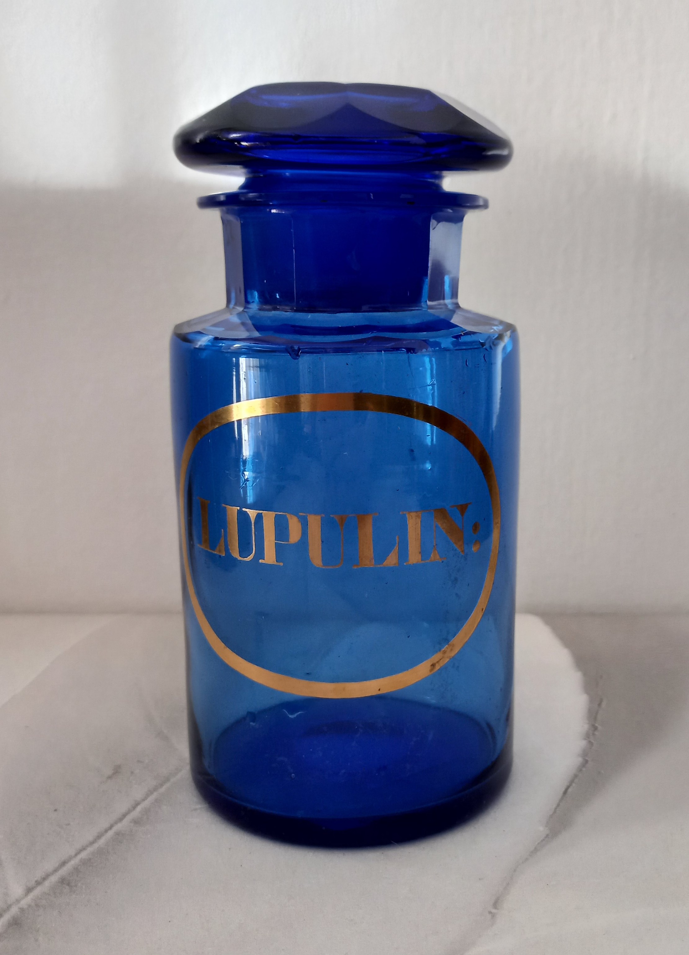 Vaso da farmacia "Lupulin" in vetro blu, ca. 1850