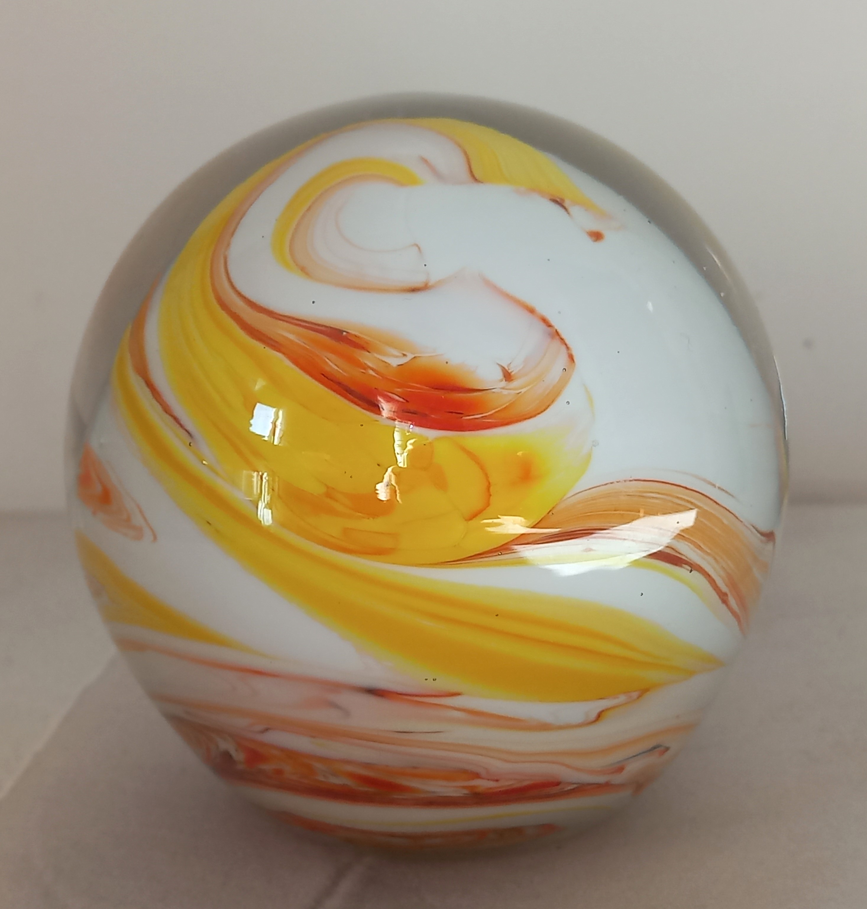 Sfera / Fermacarte in vetro di Murano, ca. 1970