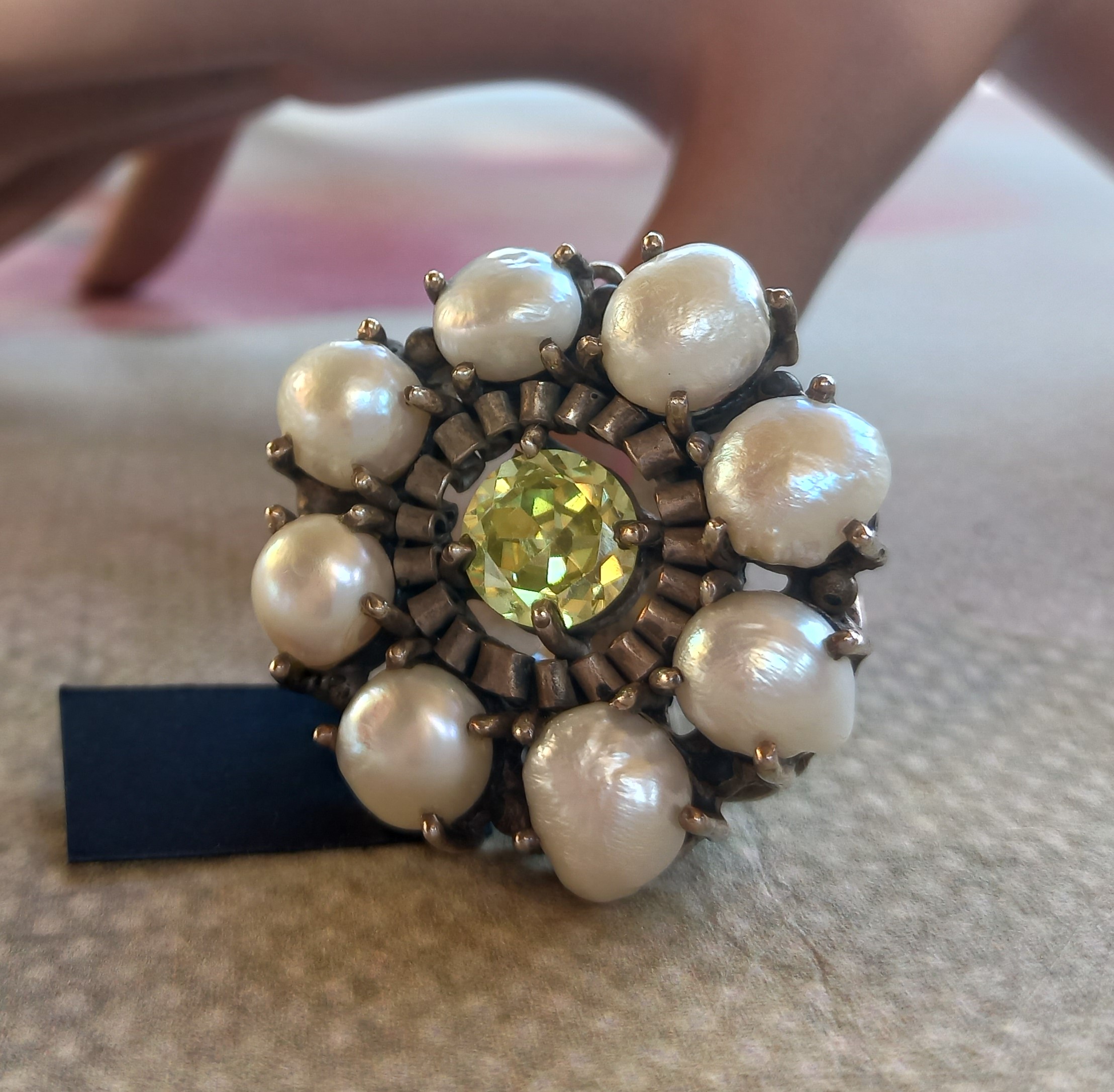 Anello con perle e citrino centrale