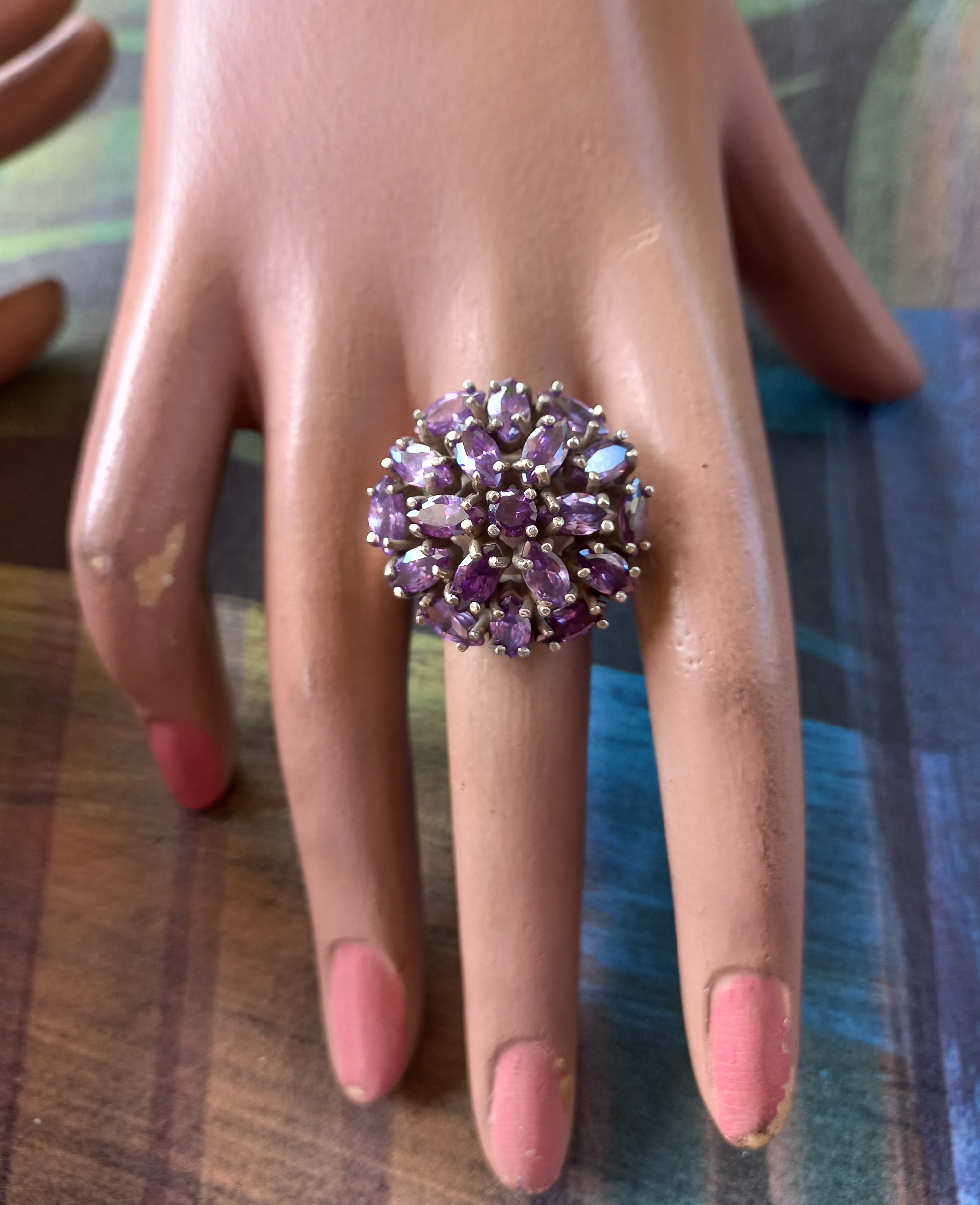 Anello floreale con ametiste, vintage 