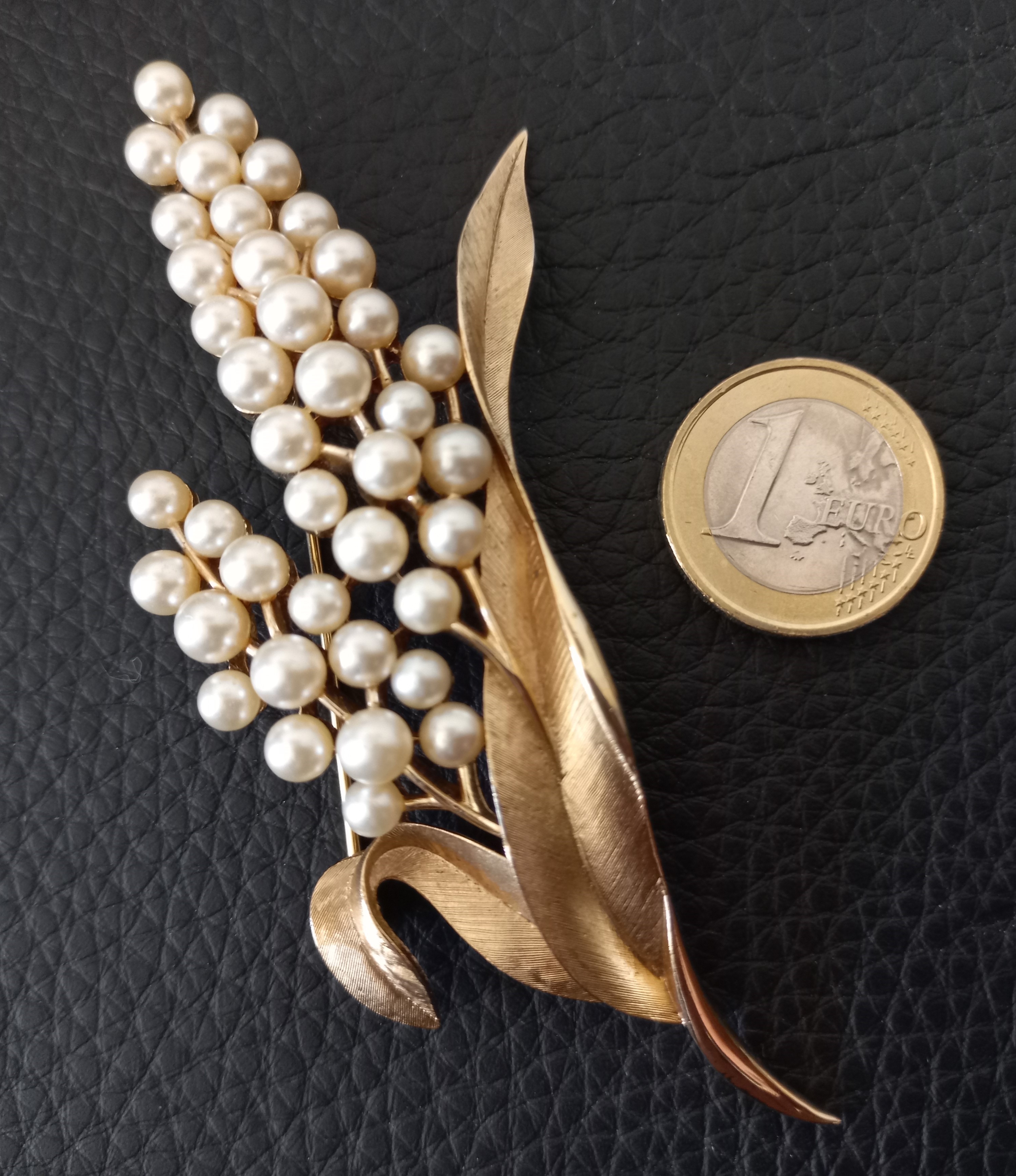 Spilla vintage firmata Crown Trifari, New York ca. 1960