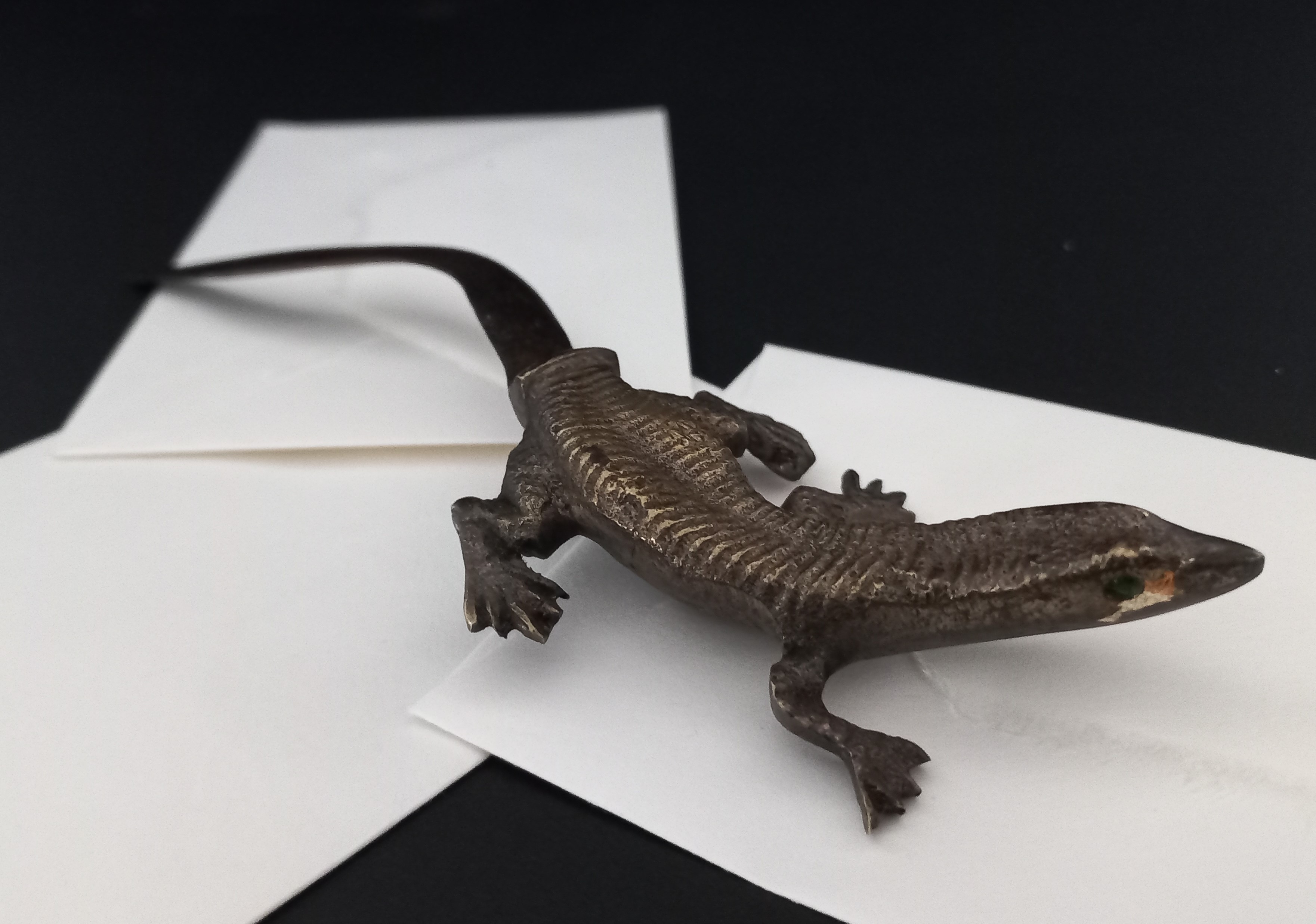 Tagliacarte Lucertola in bronzo, liberty ca. 1920