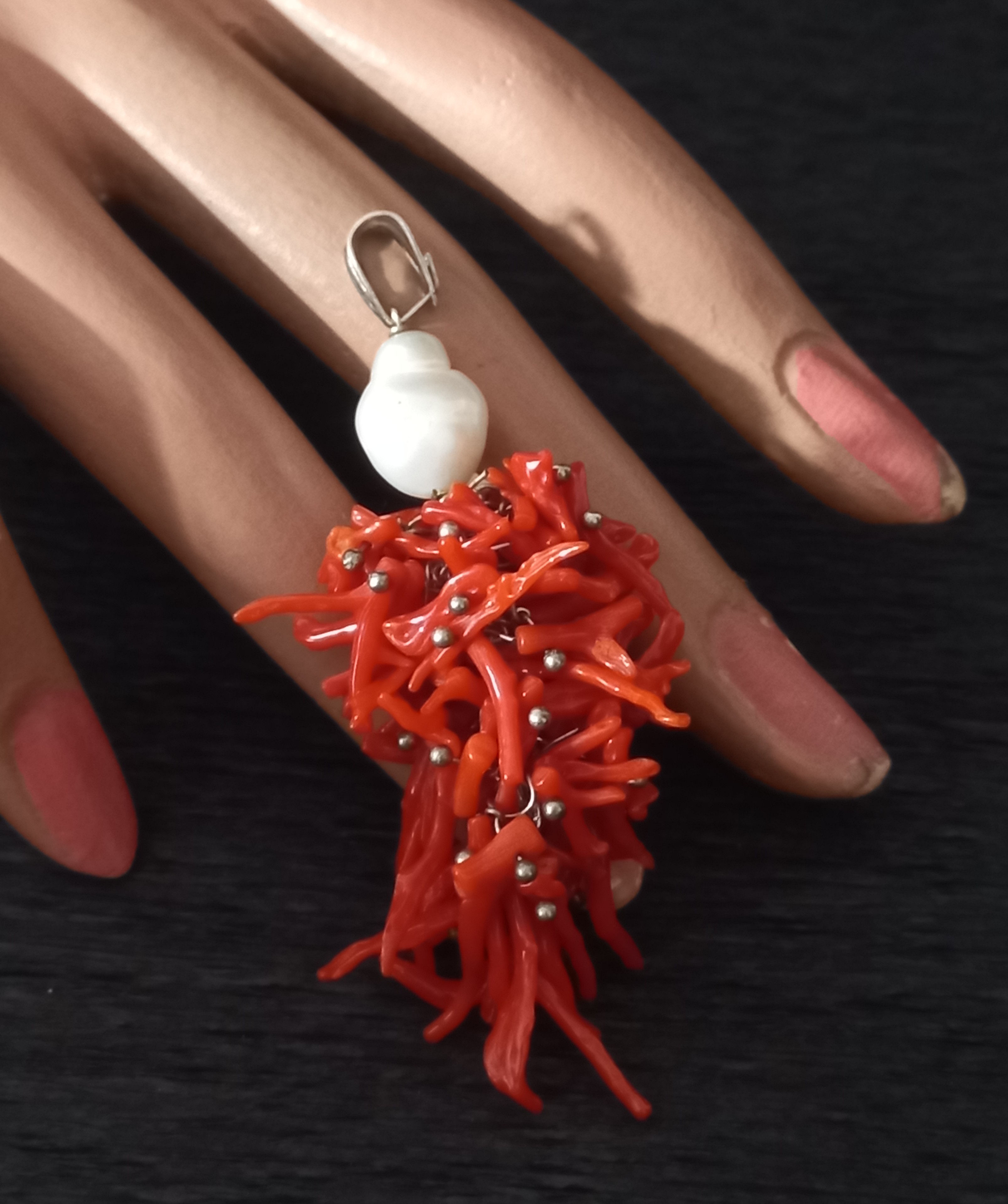 Pendente con coralli e perla, vintage