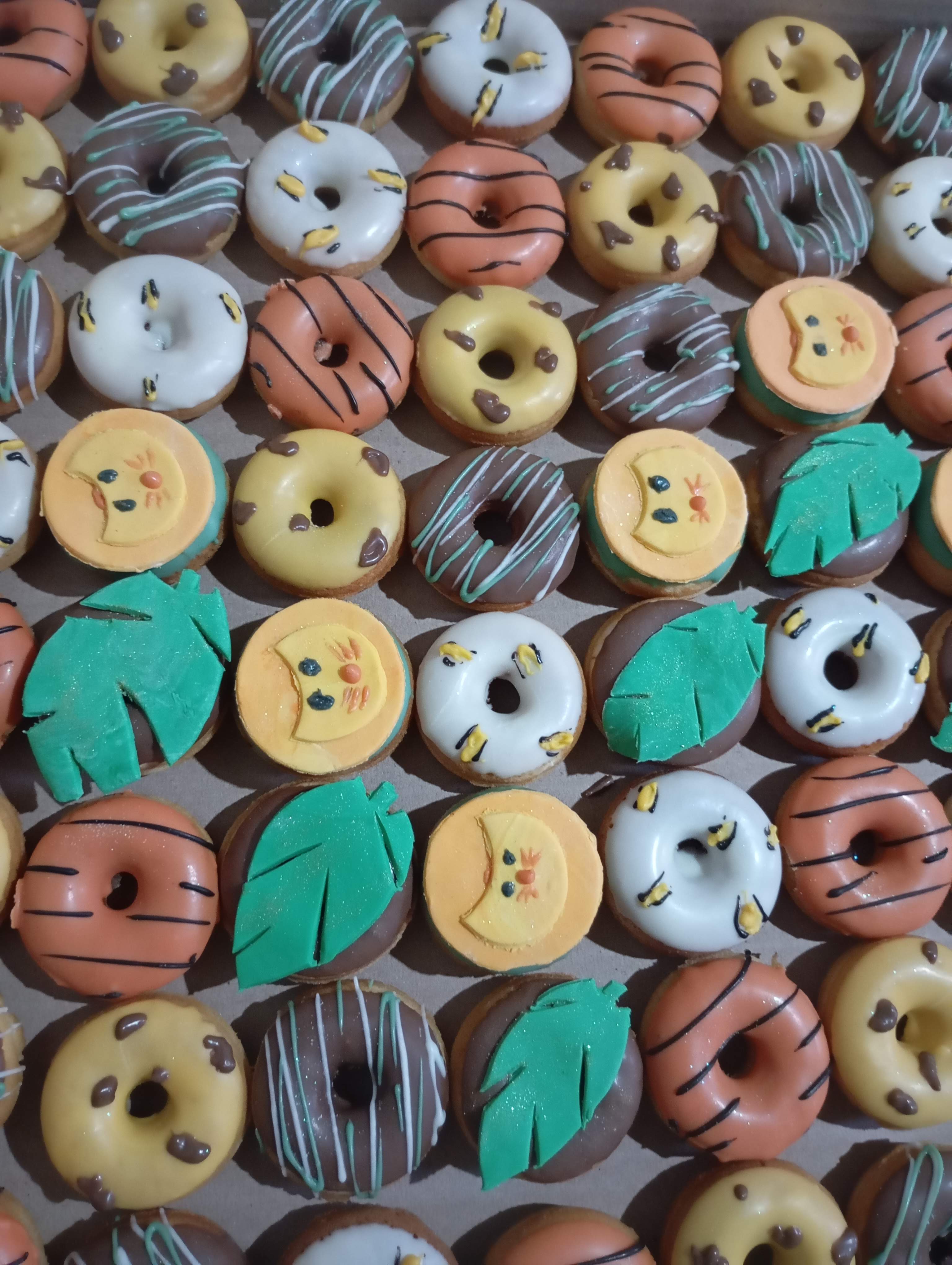 Mini donuts decorados