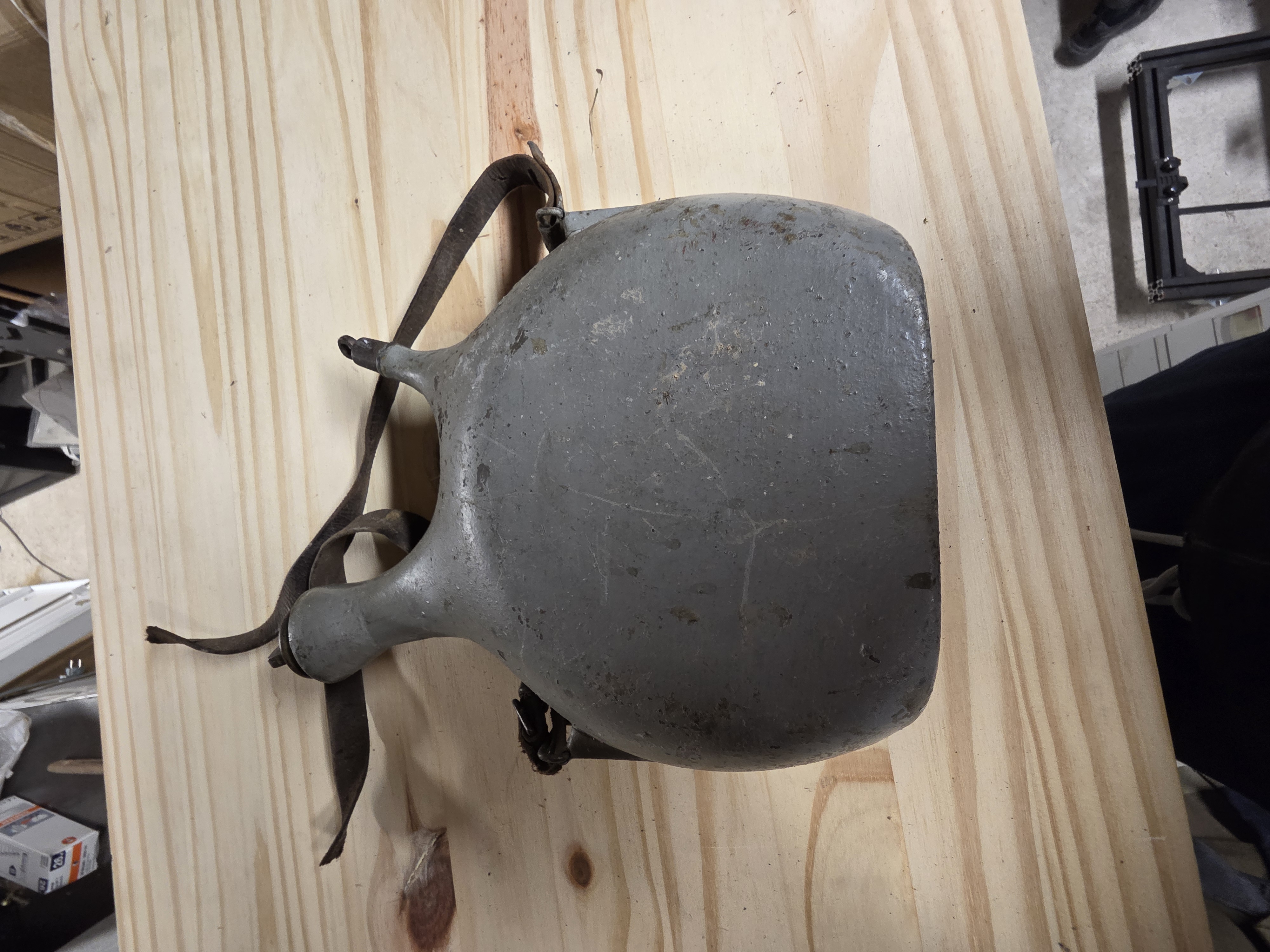 Gourde militaire ancienne