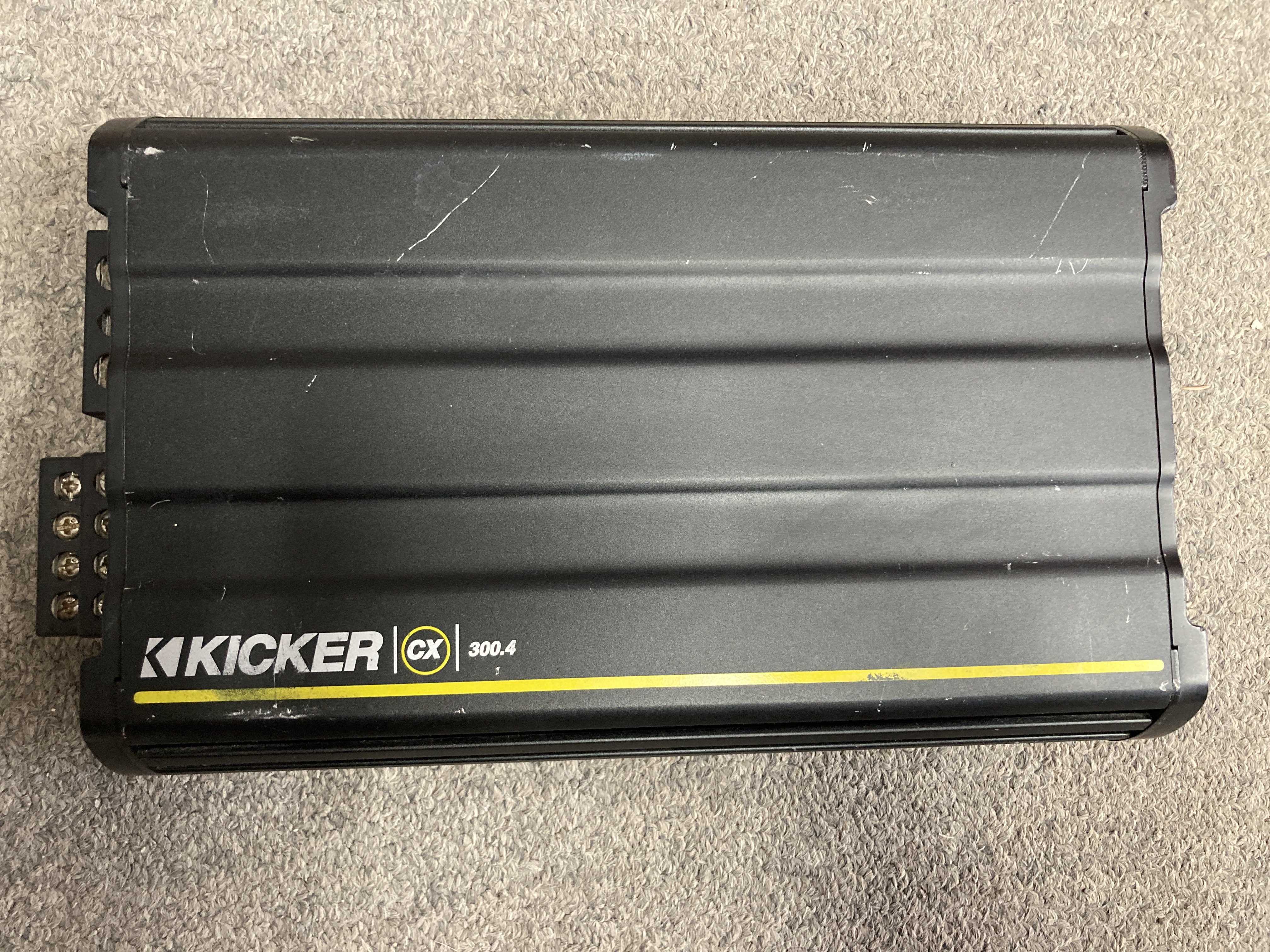 Kicker CX300.4 Amplifier