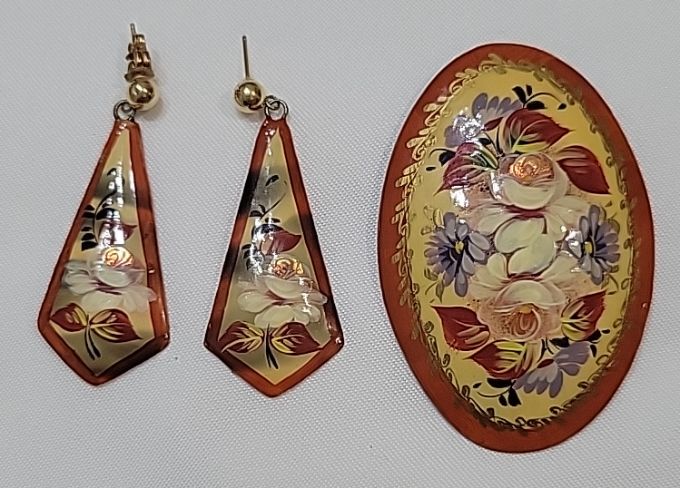 Russian Hand Painted Floral Lacquer Brooch & Earrings