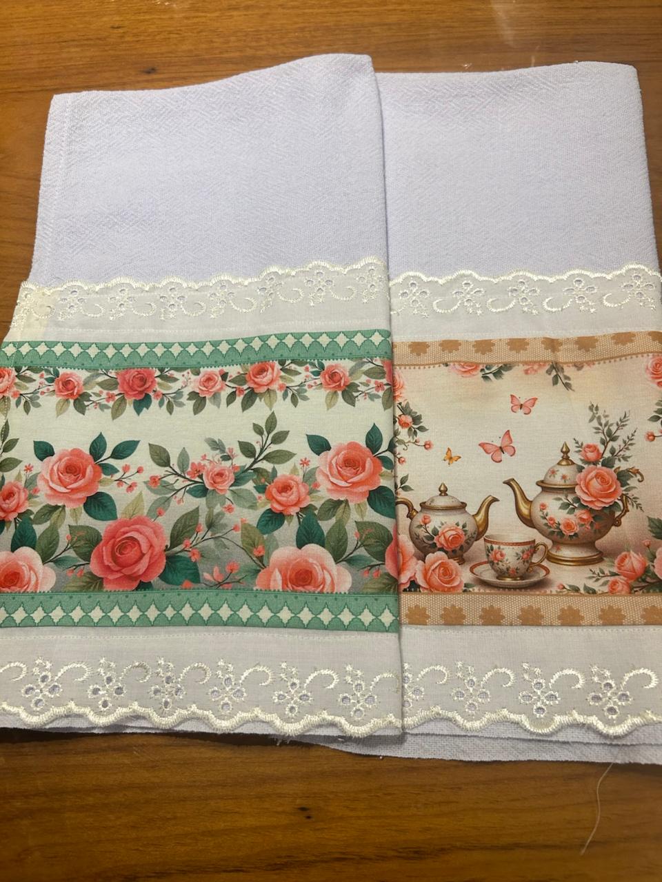 Panos de Pratos com Barrados de Tecido Digital