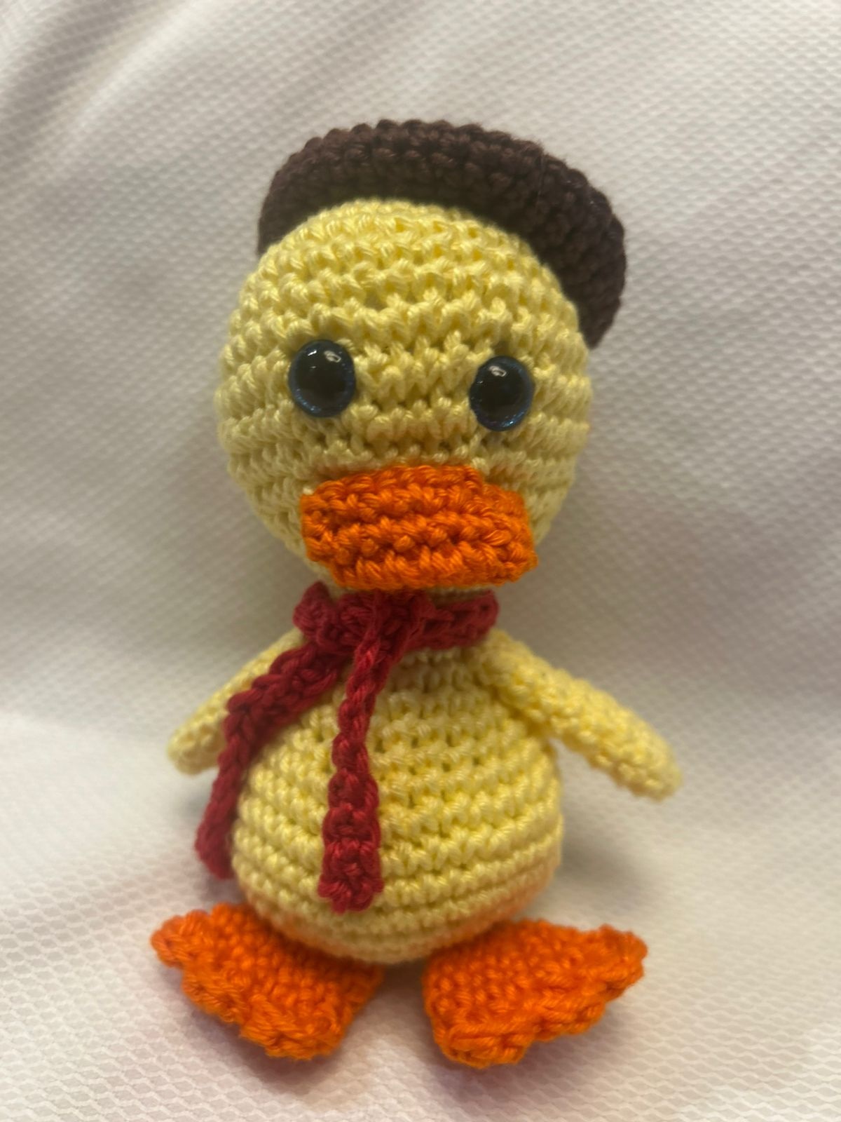 Pato de crochê artesanal