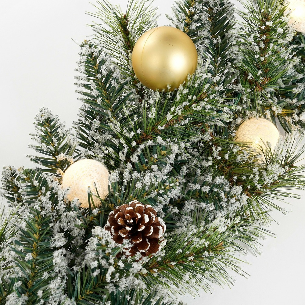 Black box trees - artificial LED Christmas garland l270