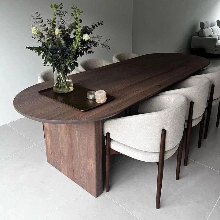 طاولة طعام خشب فاخرة