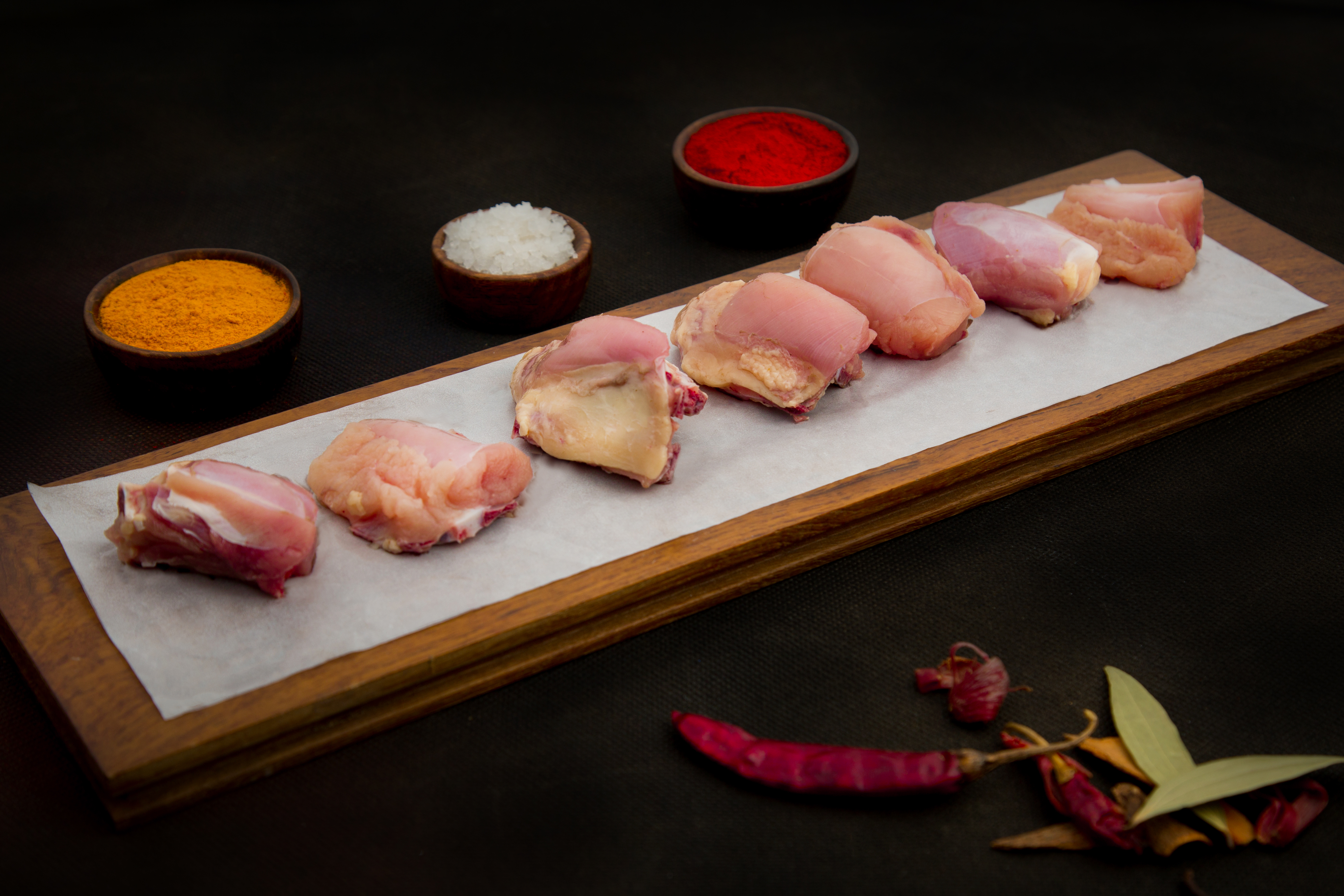 Fresh Chicken Skinless Curry Cut (Bone-In)