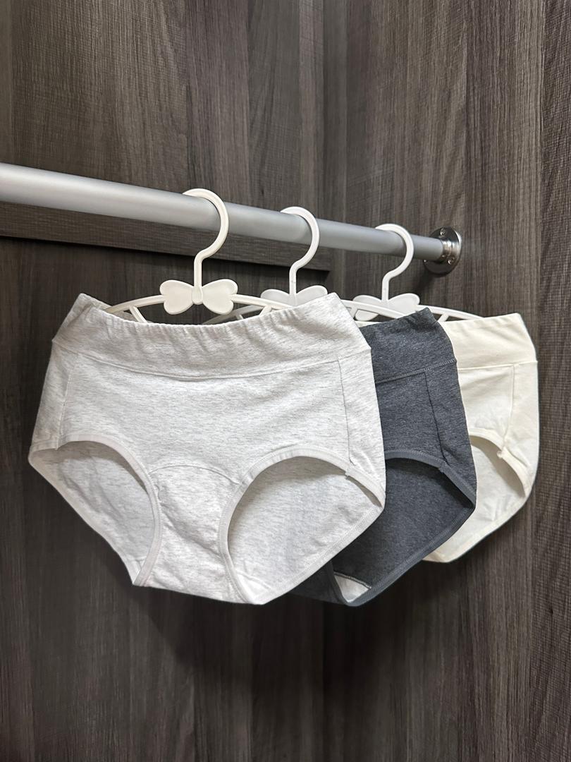 U01 中腰纯棉内裤